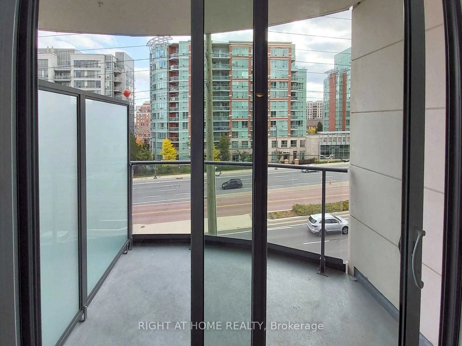 398 Highway 7 Avenue E, #508