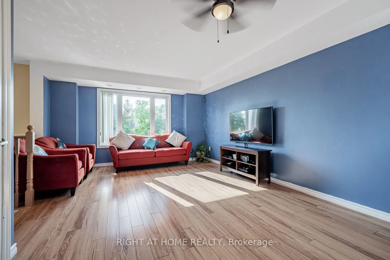 15943 Bayview Avenue, #9