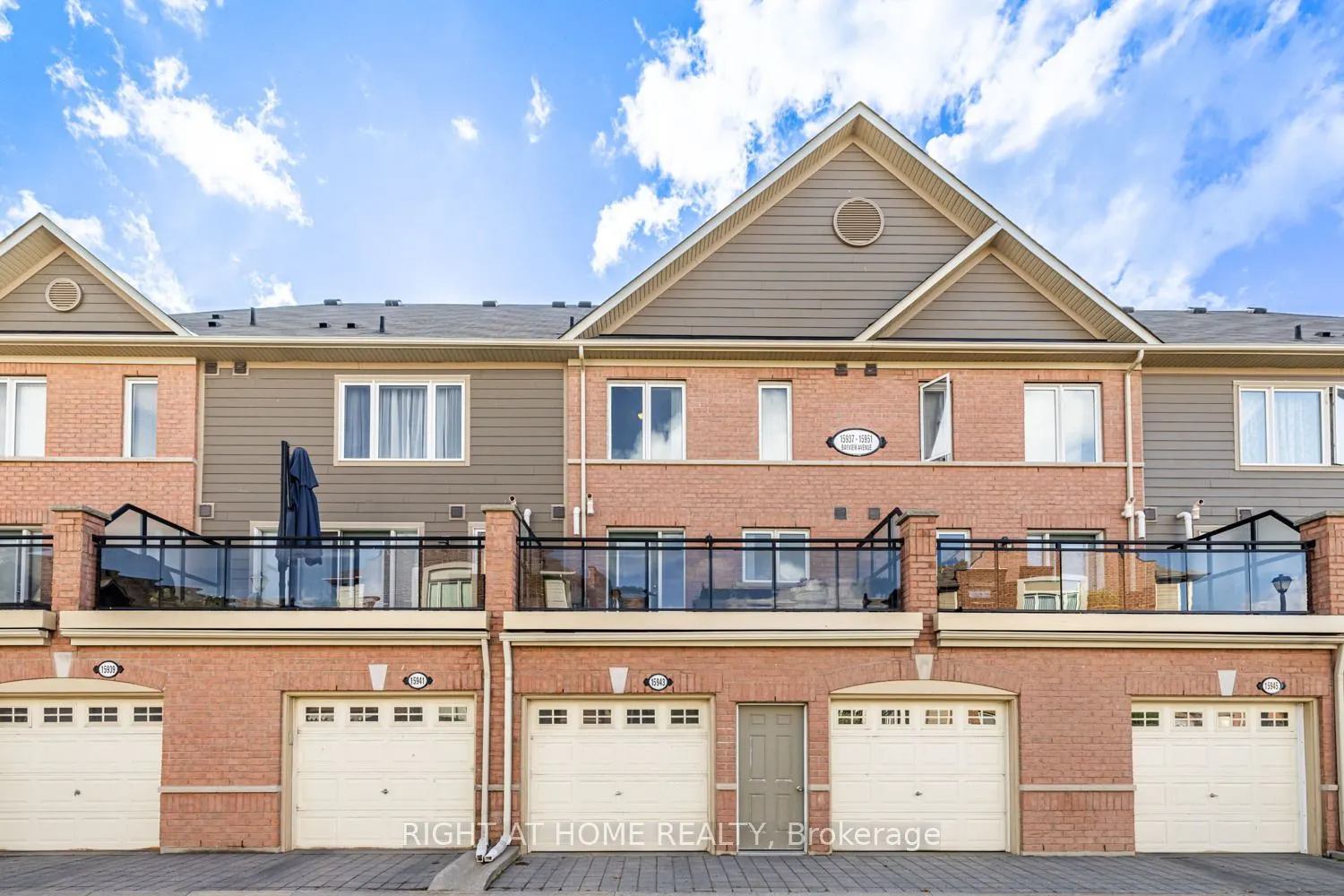 15943 Bayview Avenue, #9