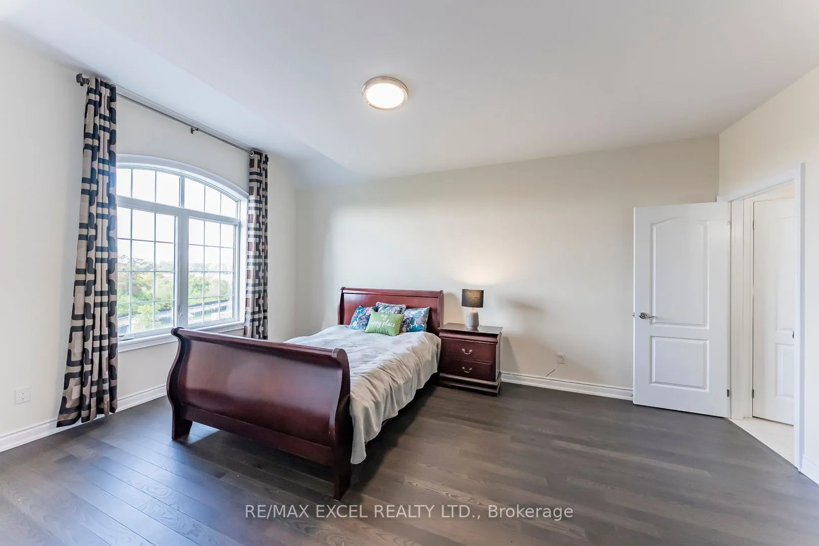 21 Paradise Valley Trail