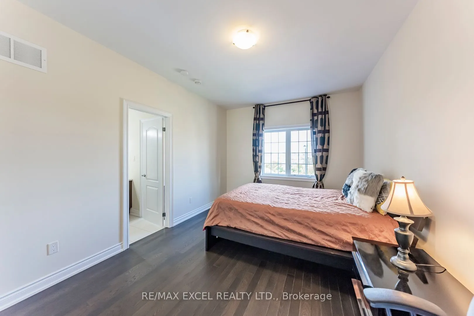 21 Paradise Valley Trail