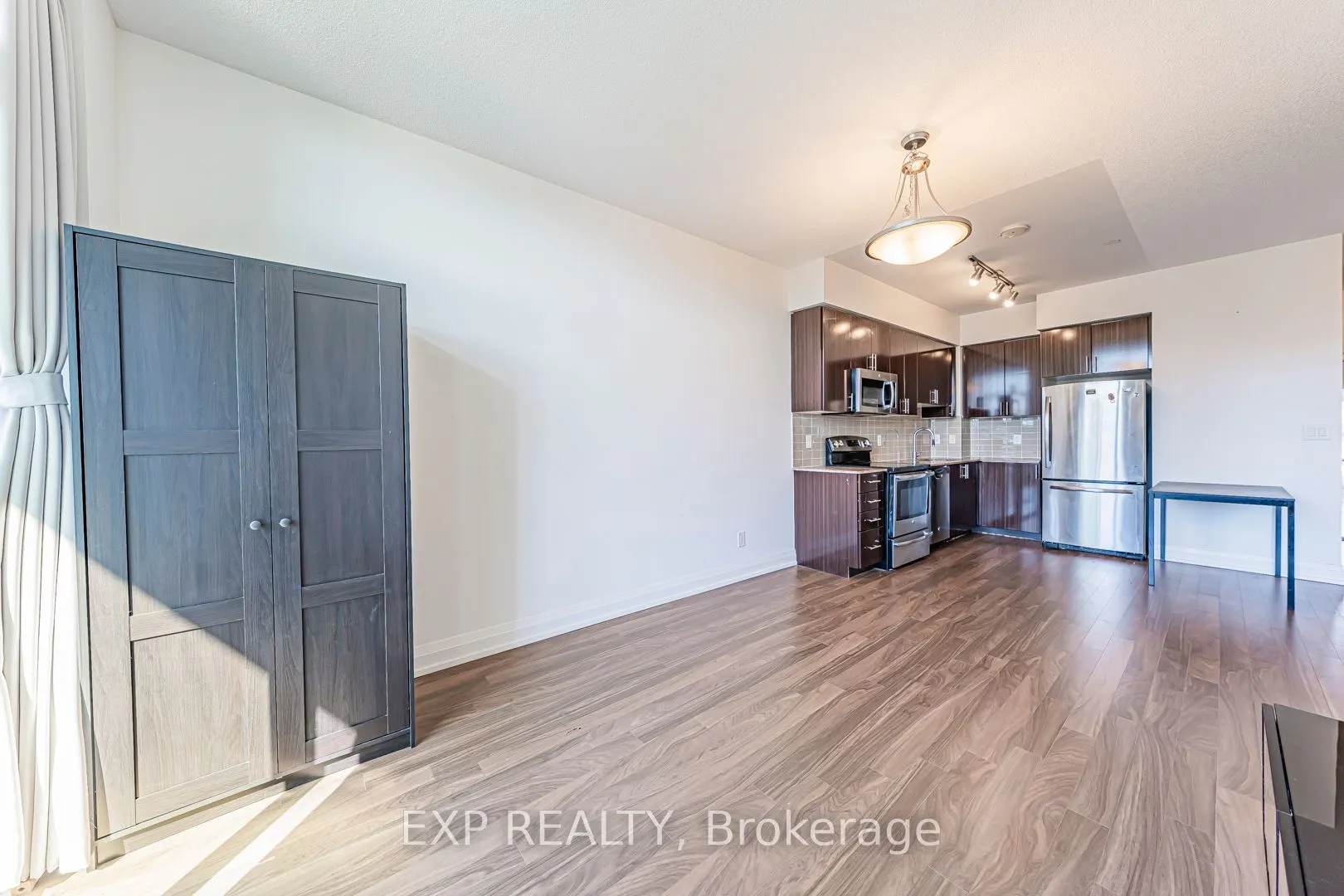 7167 Yonge Street, #308