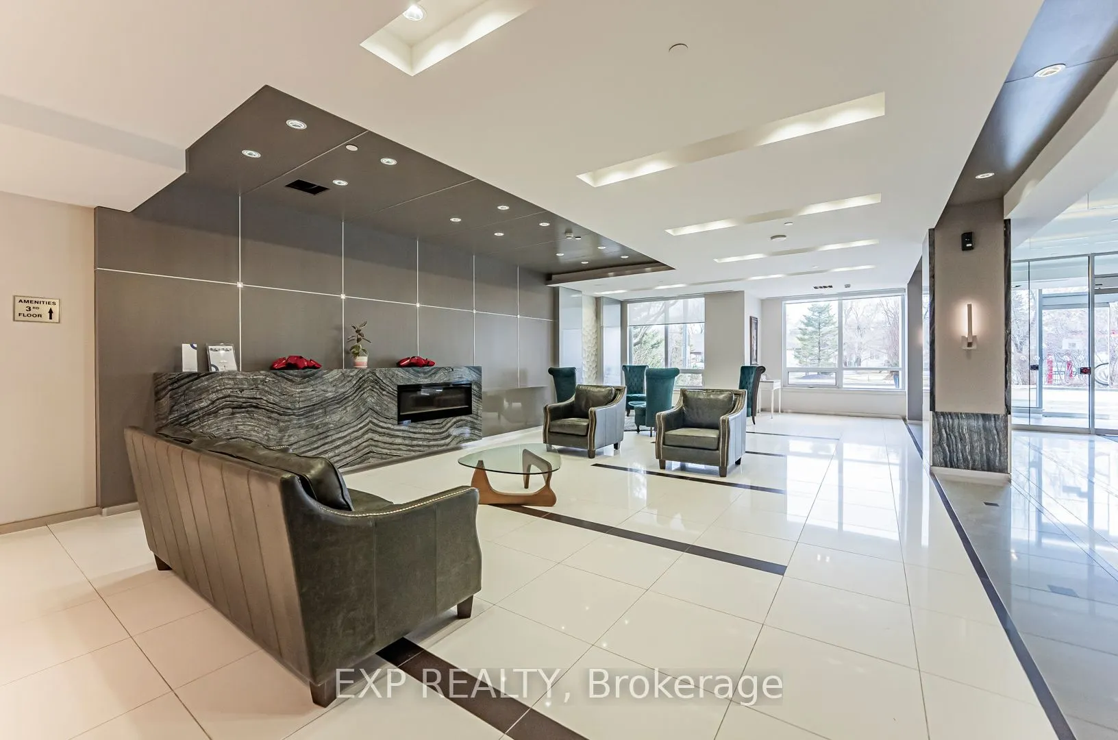 7167 Yonge Street, #308