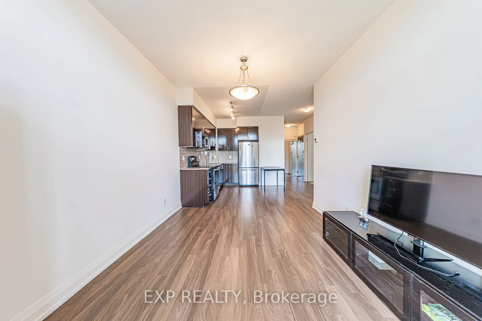 7167 Yonge Street, #308