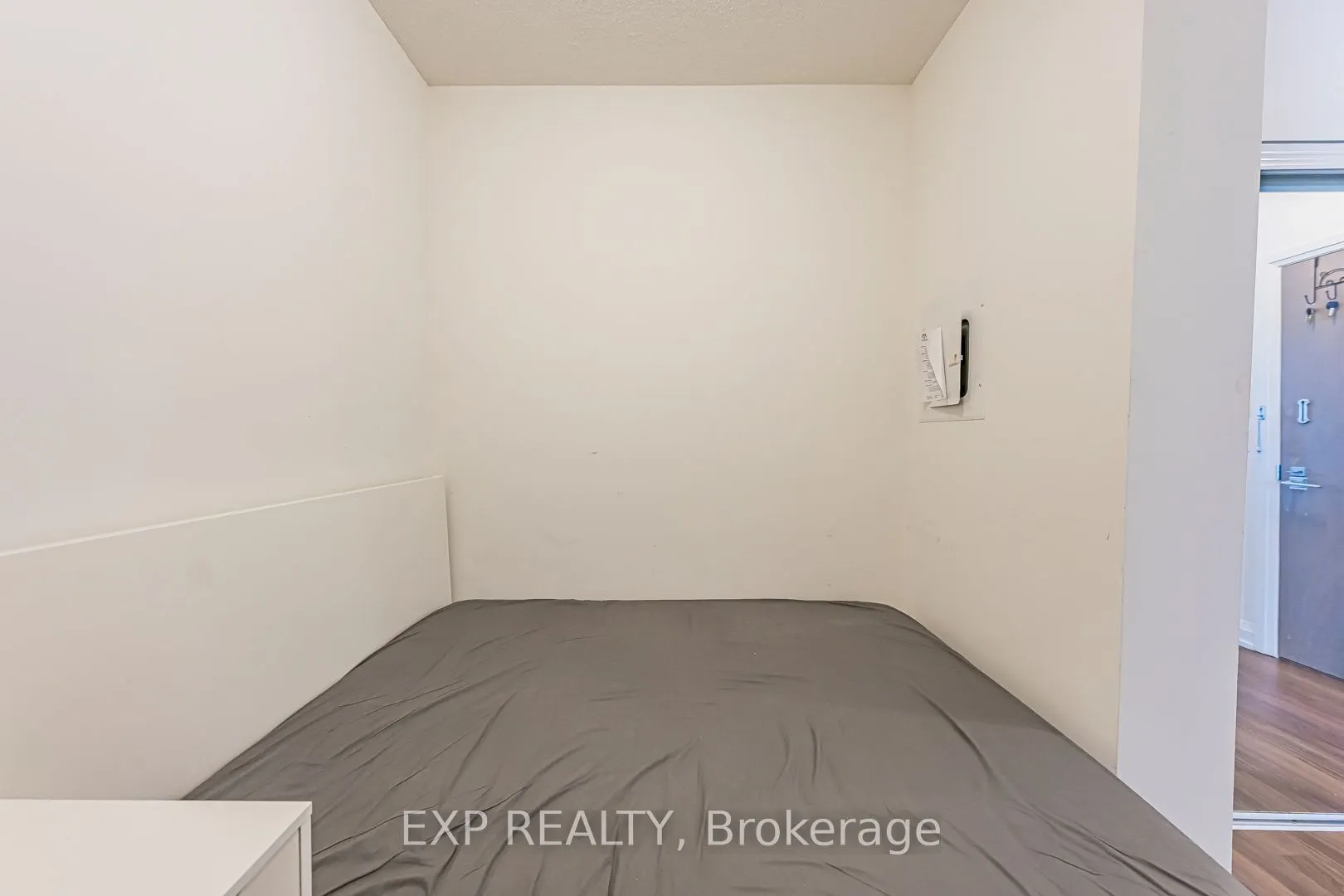 7167 Yonge Street, #308
