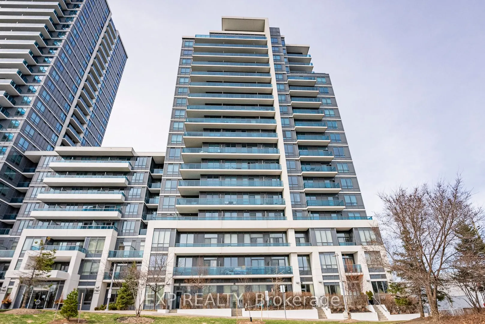 7167 Yonge Street, #308