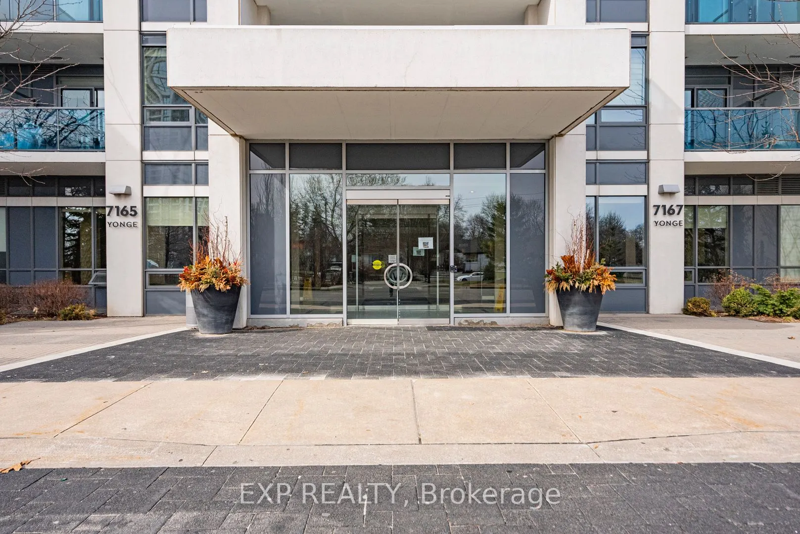 7167 Yonge Street, #308