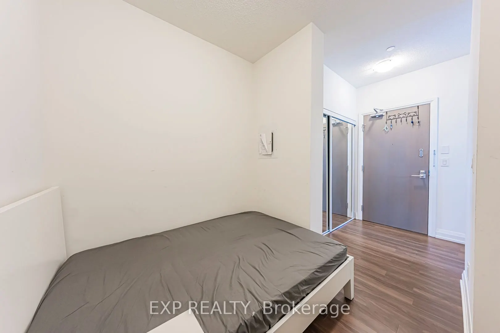 7167 Yonge Street, #308