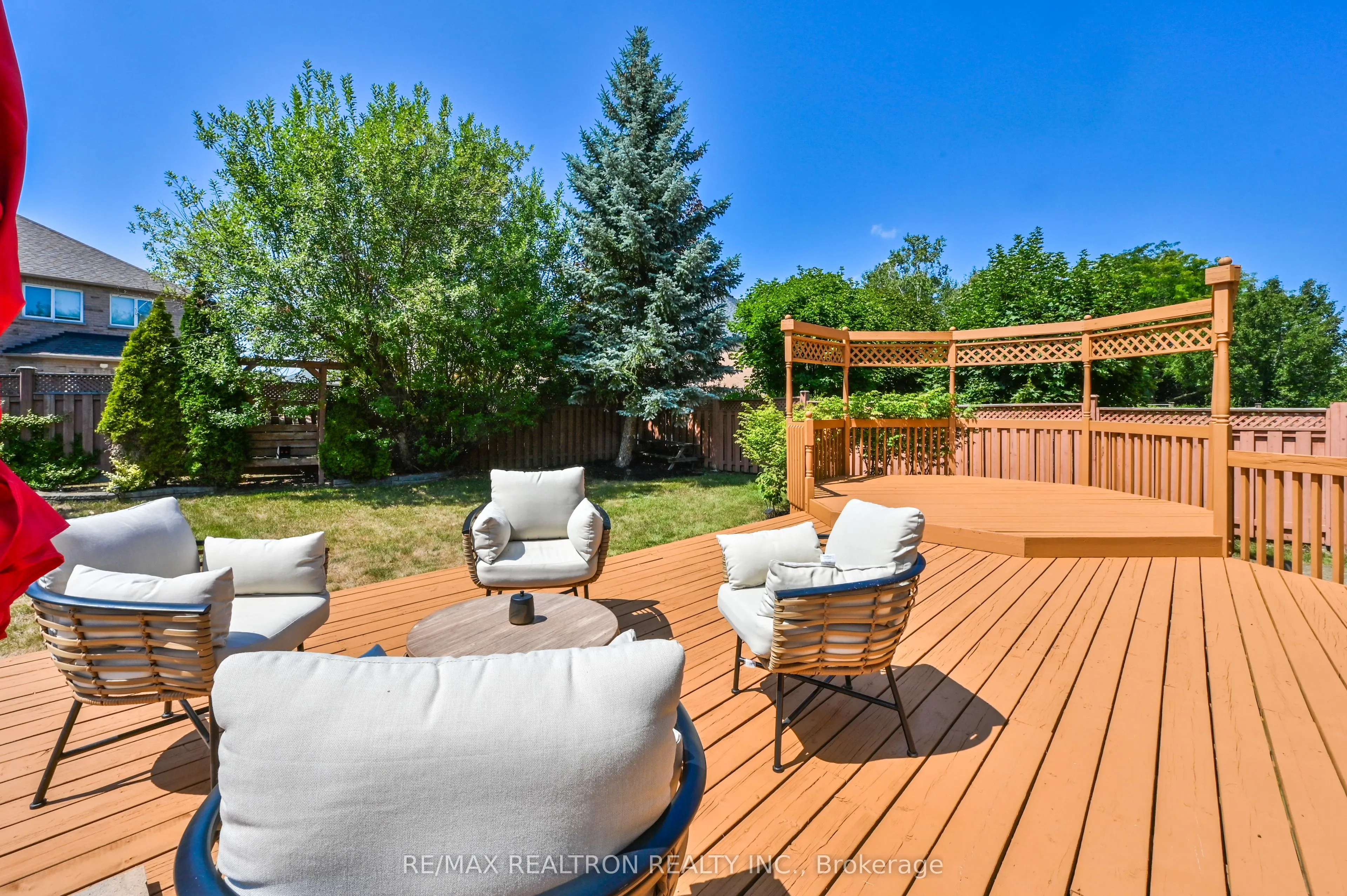 6 Renberg Drive