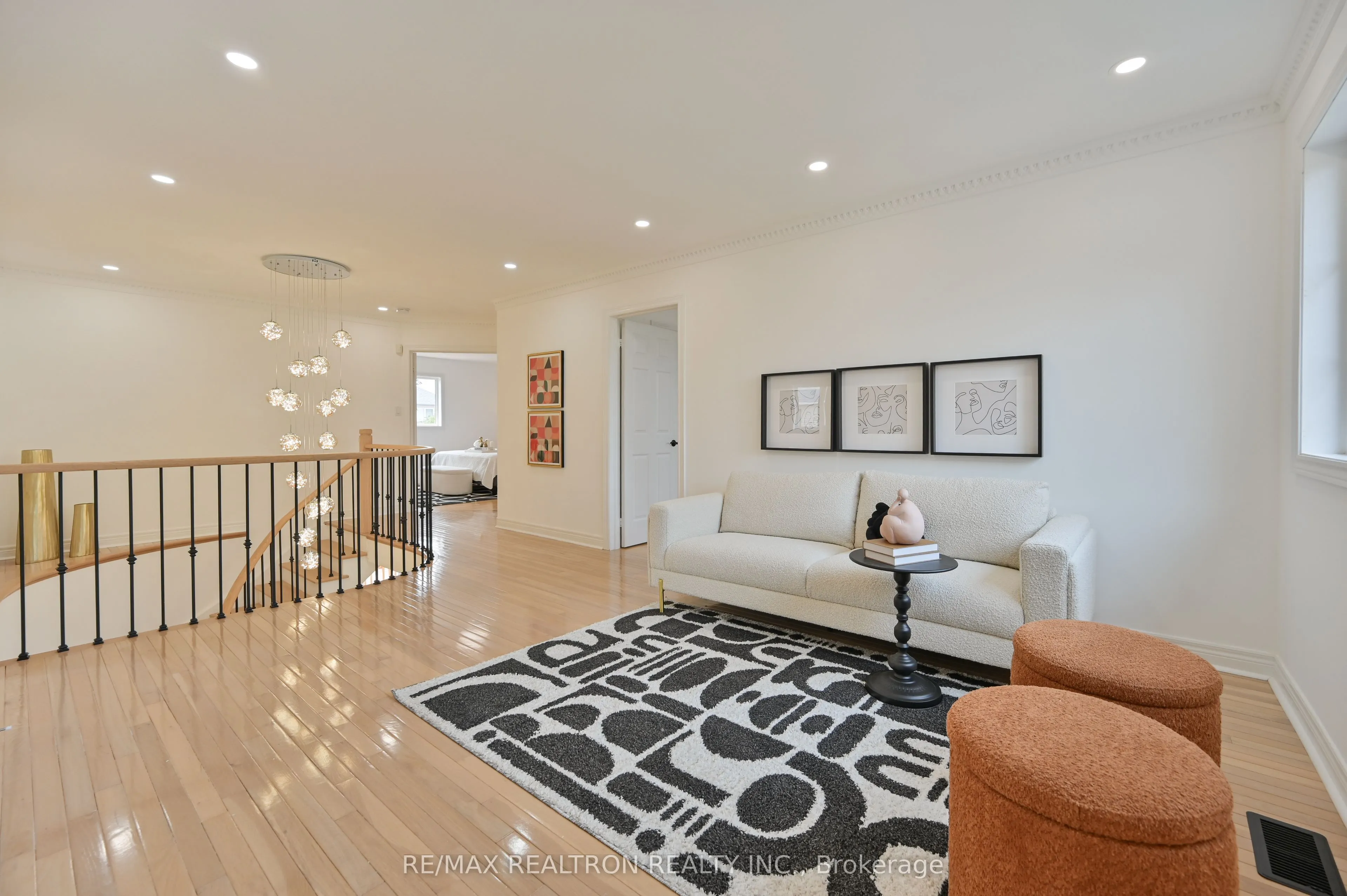 6 Renberg Drive