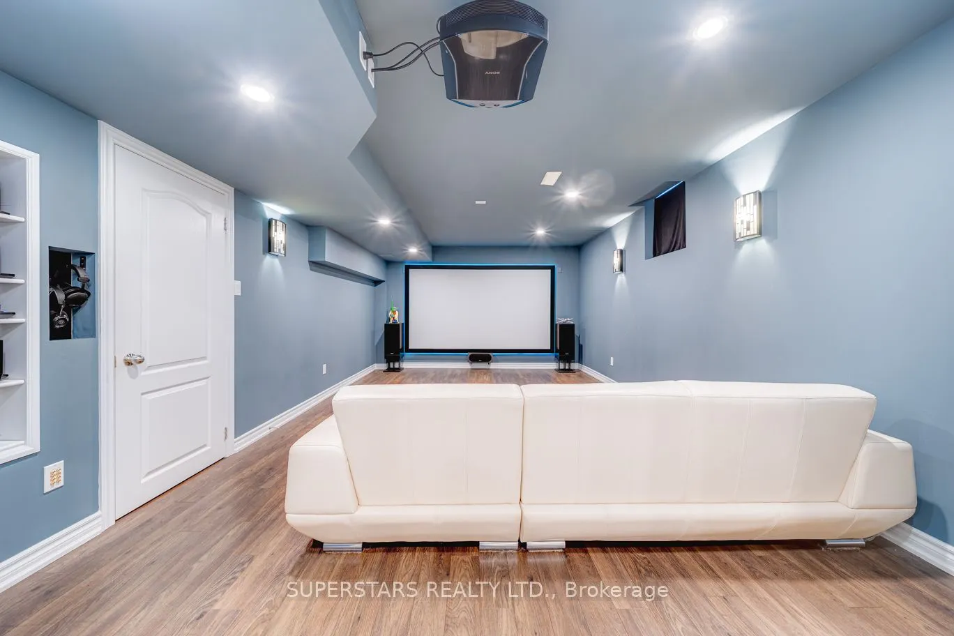 942 Ernest Cousins Circle