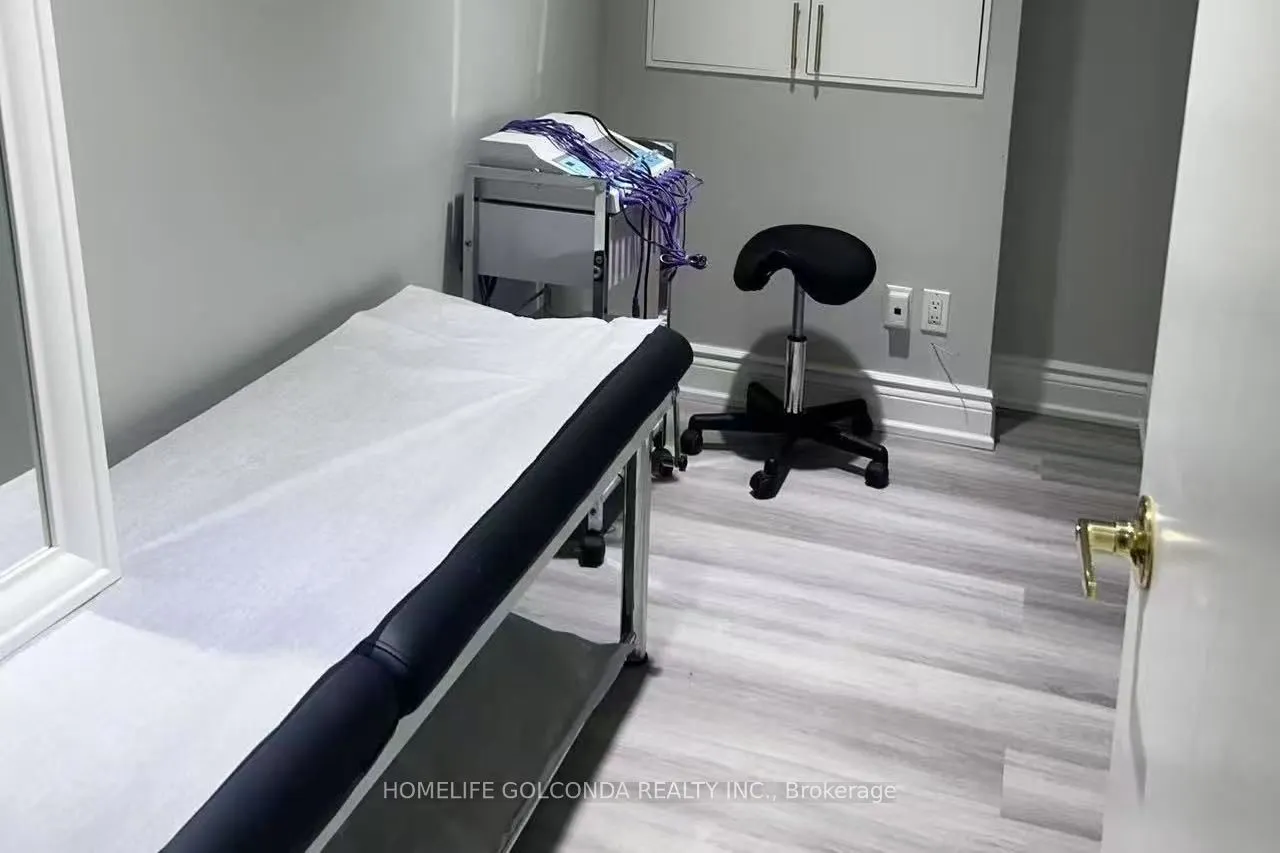 7398 Yonge Street, #21D-22D