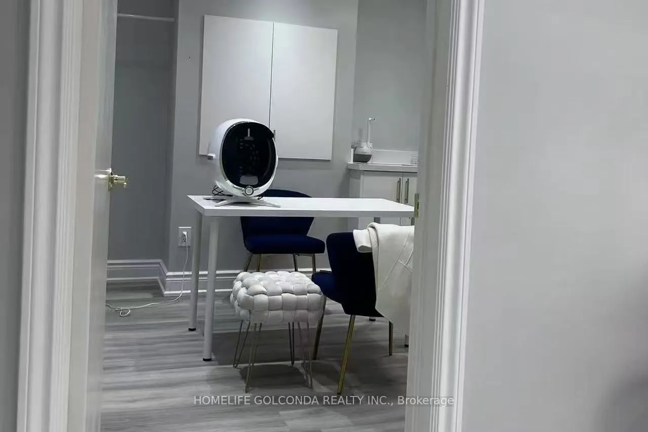 7398 Yonge Street, #21D-22D