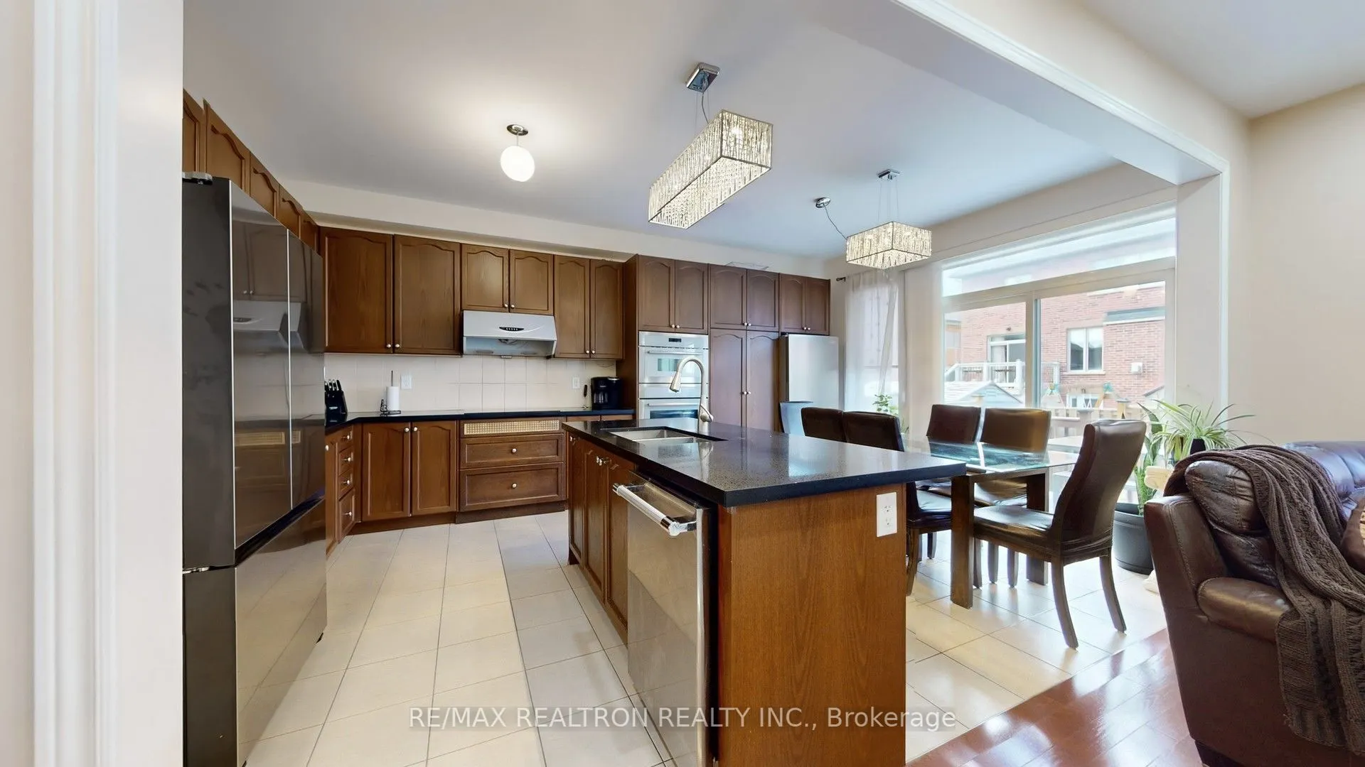 94 Henry Bauer Avenue