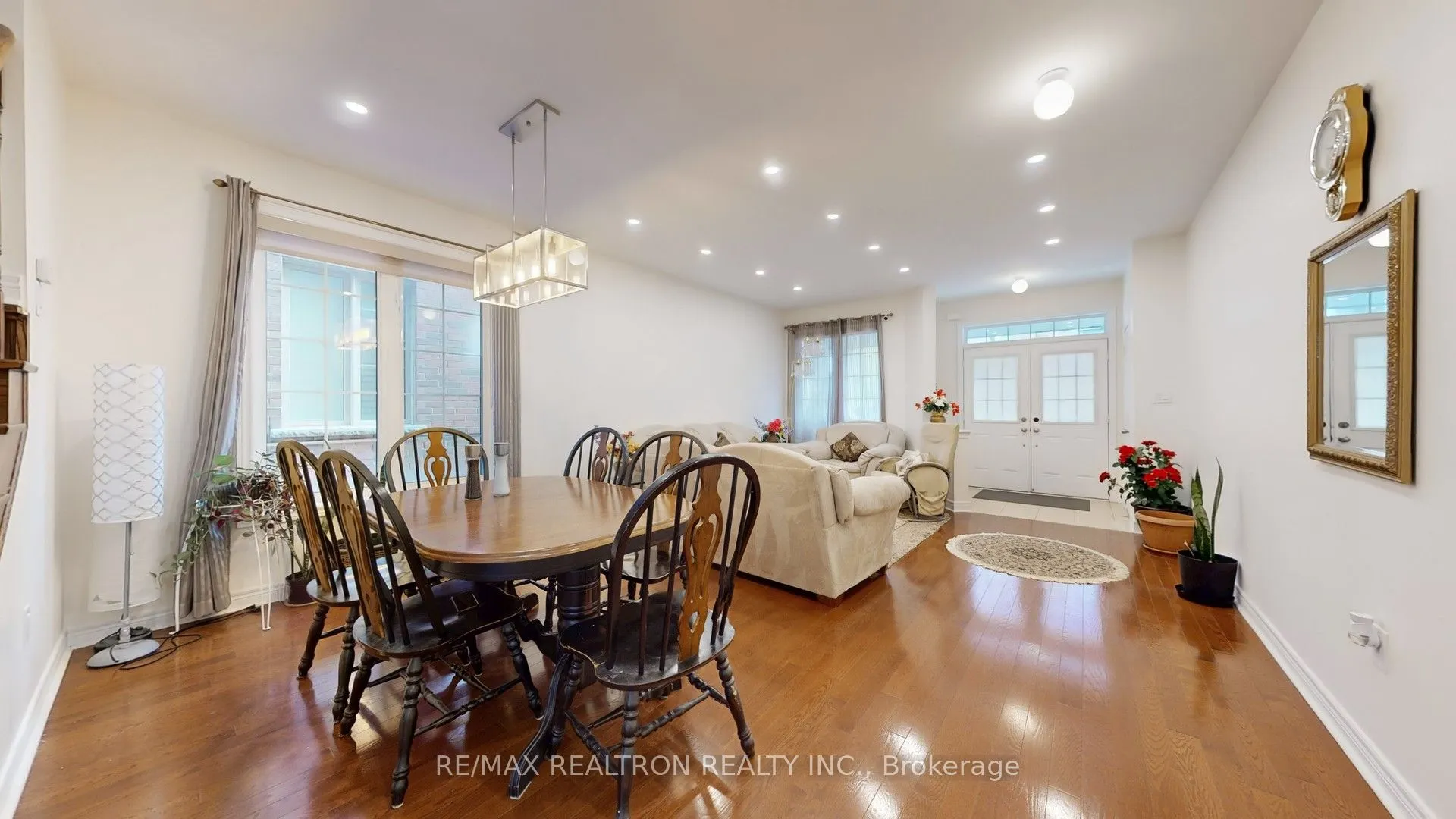 94 Henry Bauer Avenue