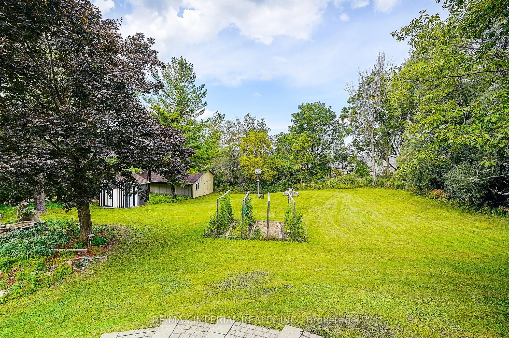 282 Ridge Road
