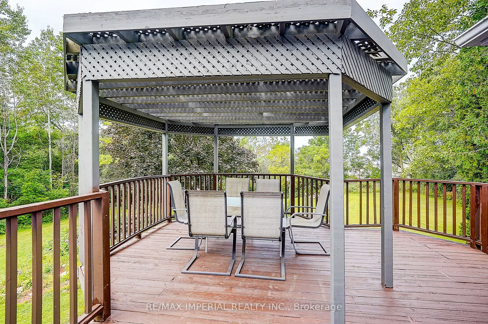 282 Ridge Road