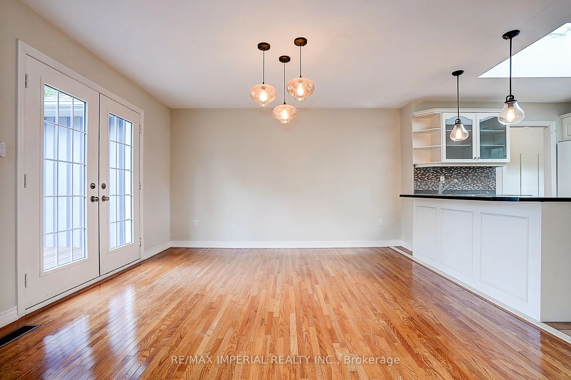 282 Ridge Road