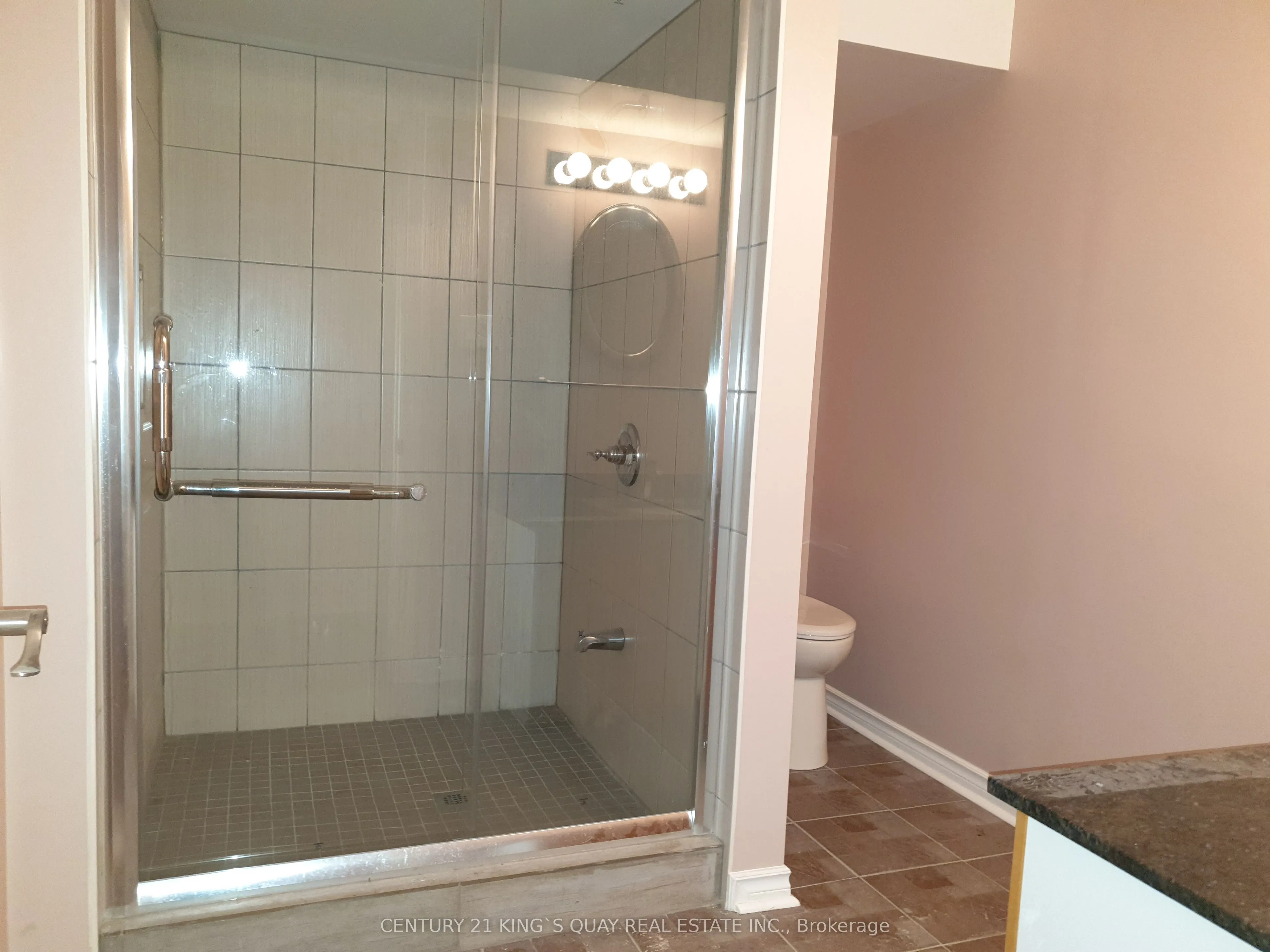 15 Belford Crescent, #LL
