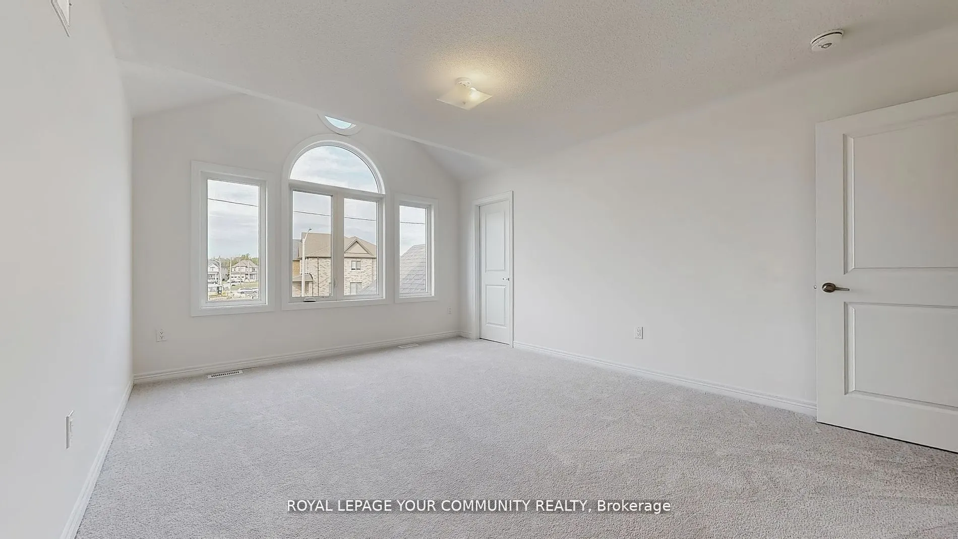 26 Baycroft Boulevard