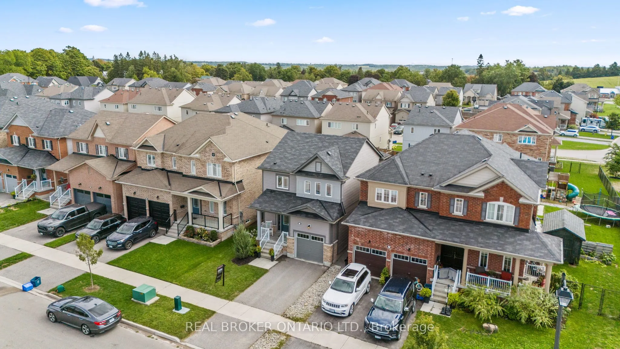 5 Don Hadden Crescent