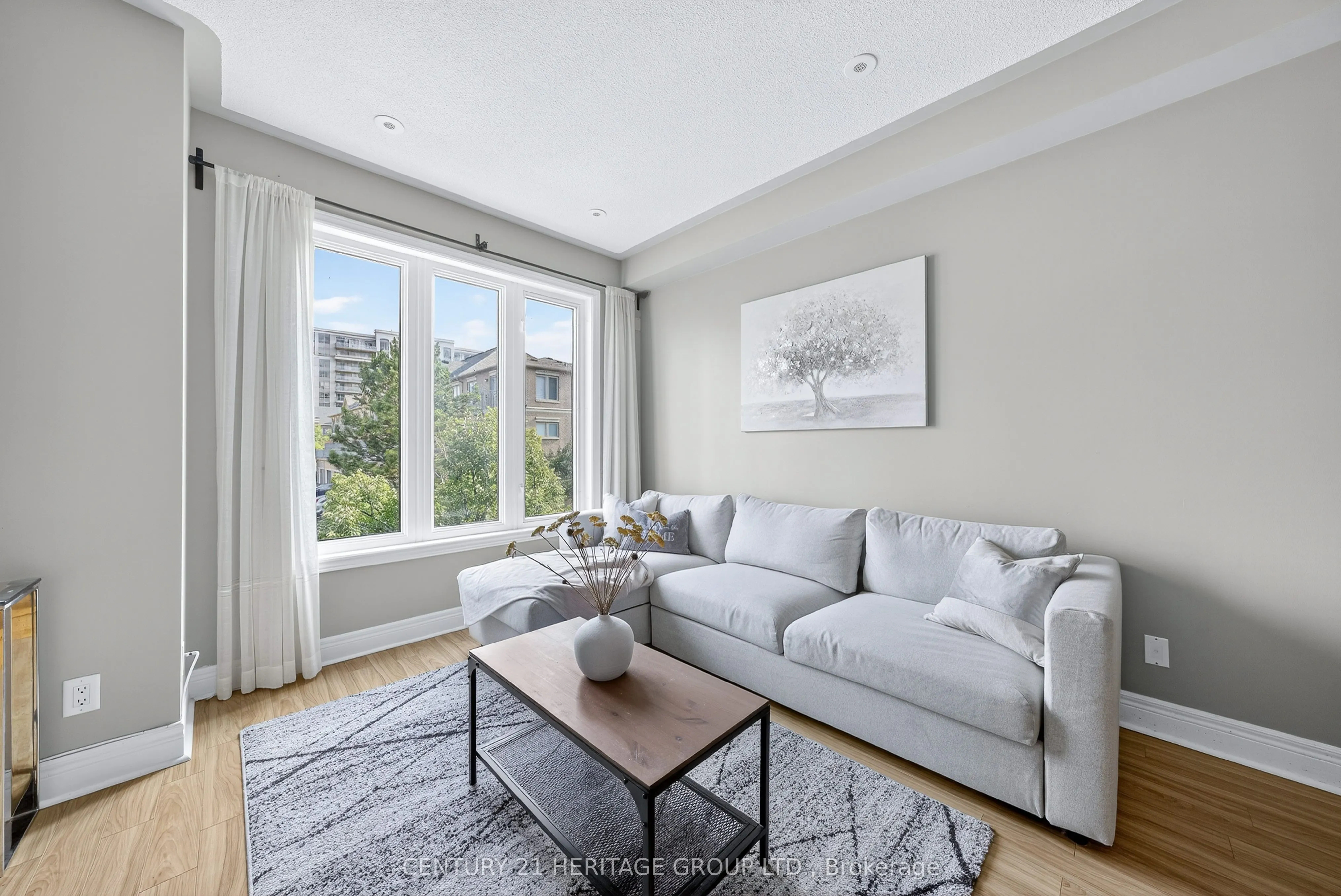 82 Suncrest Boulevard, #27