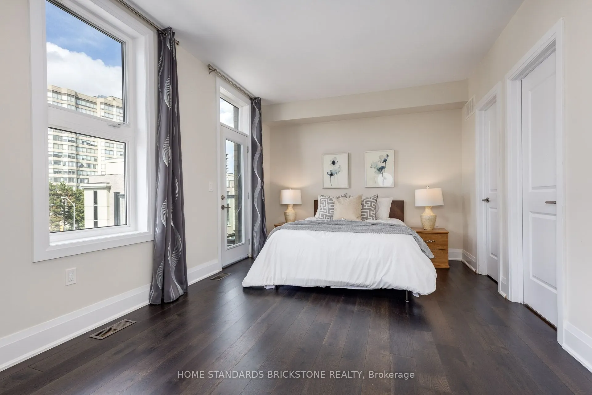 5 Smallwood Circle