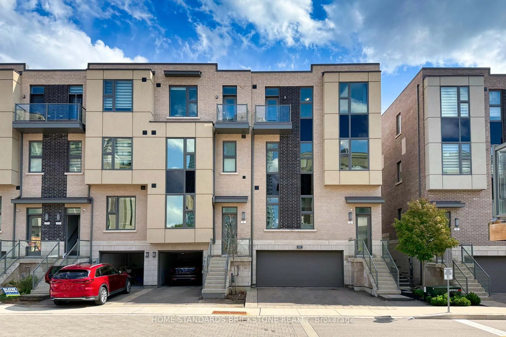 5 Smallwood Circle