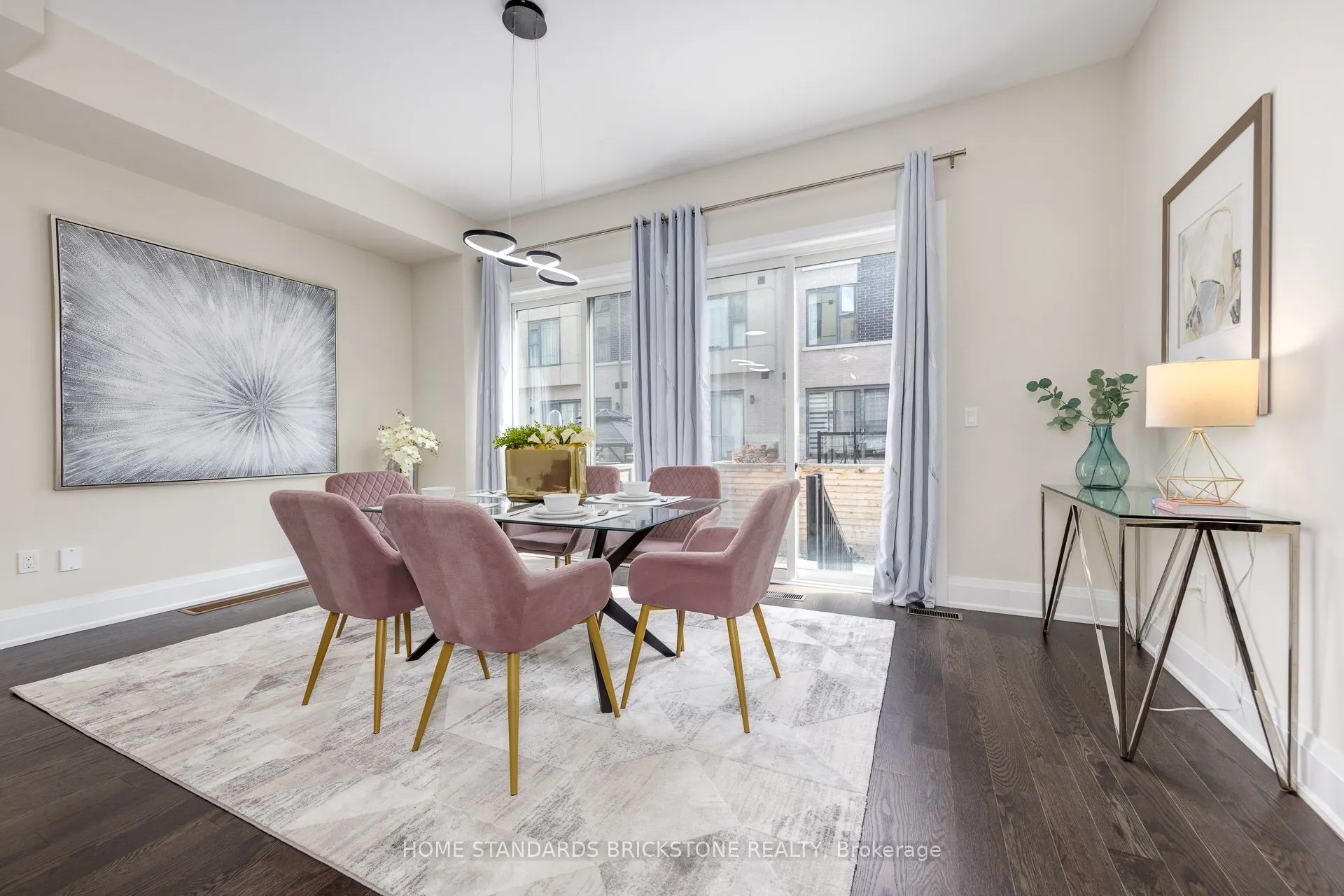 5 Smallwood Circle