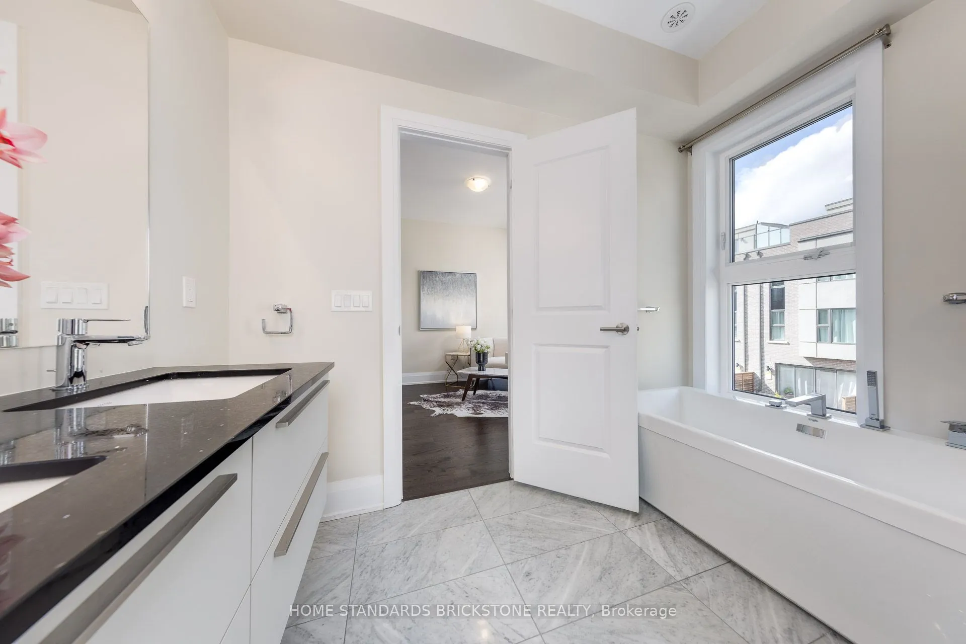 5 Smallwood Circle