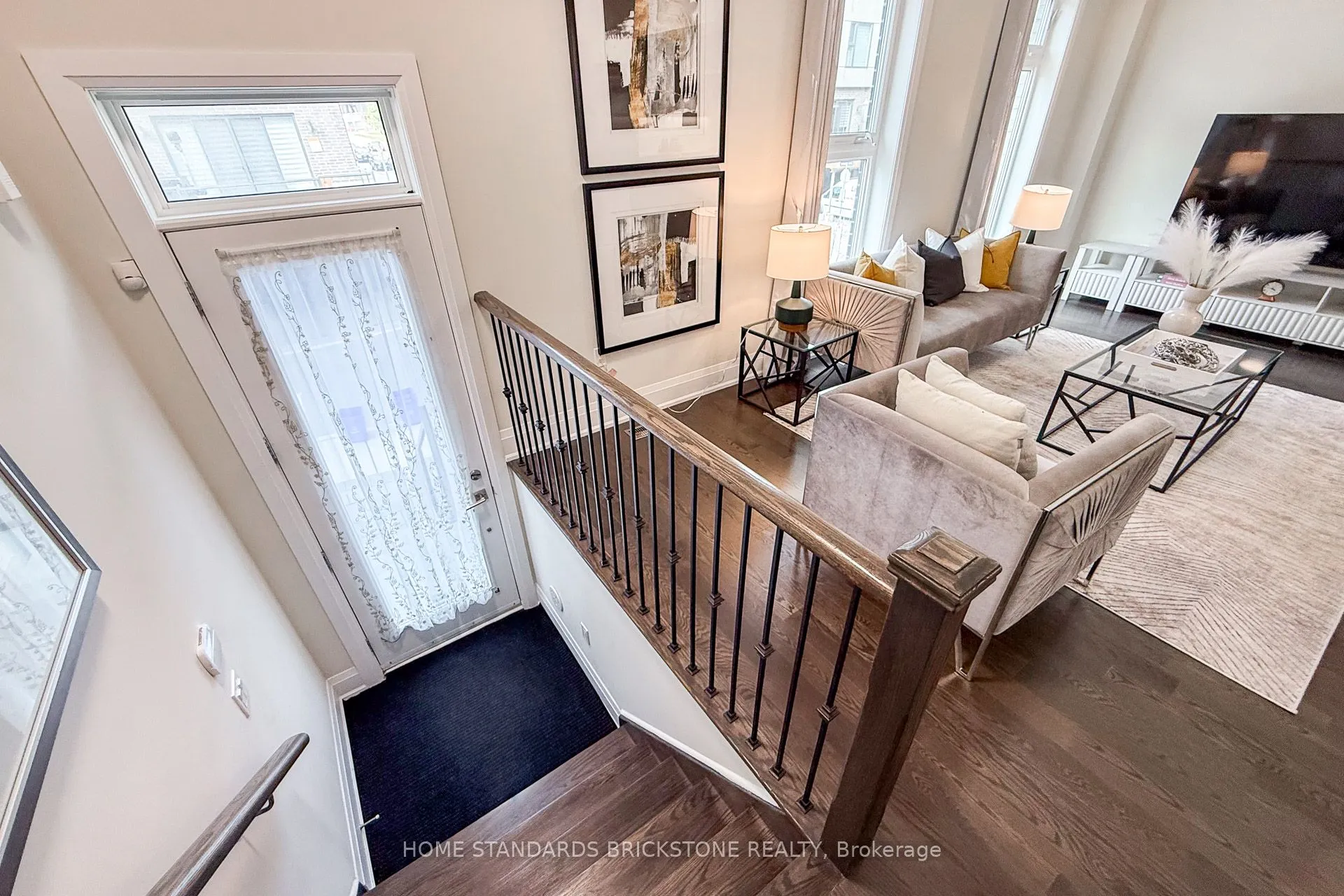 5 Smallwood Circle