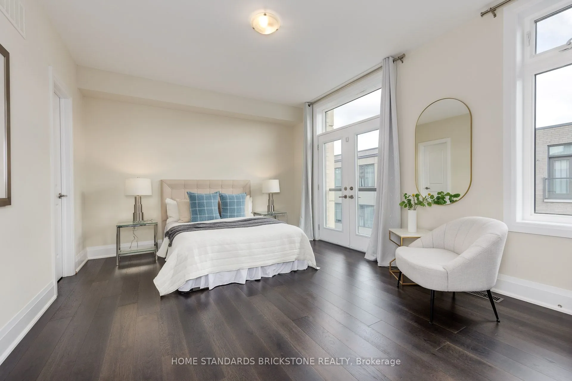 5 Smallwood Circle
