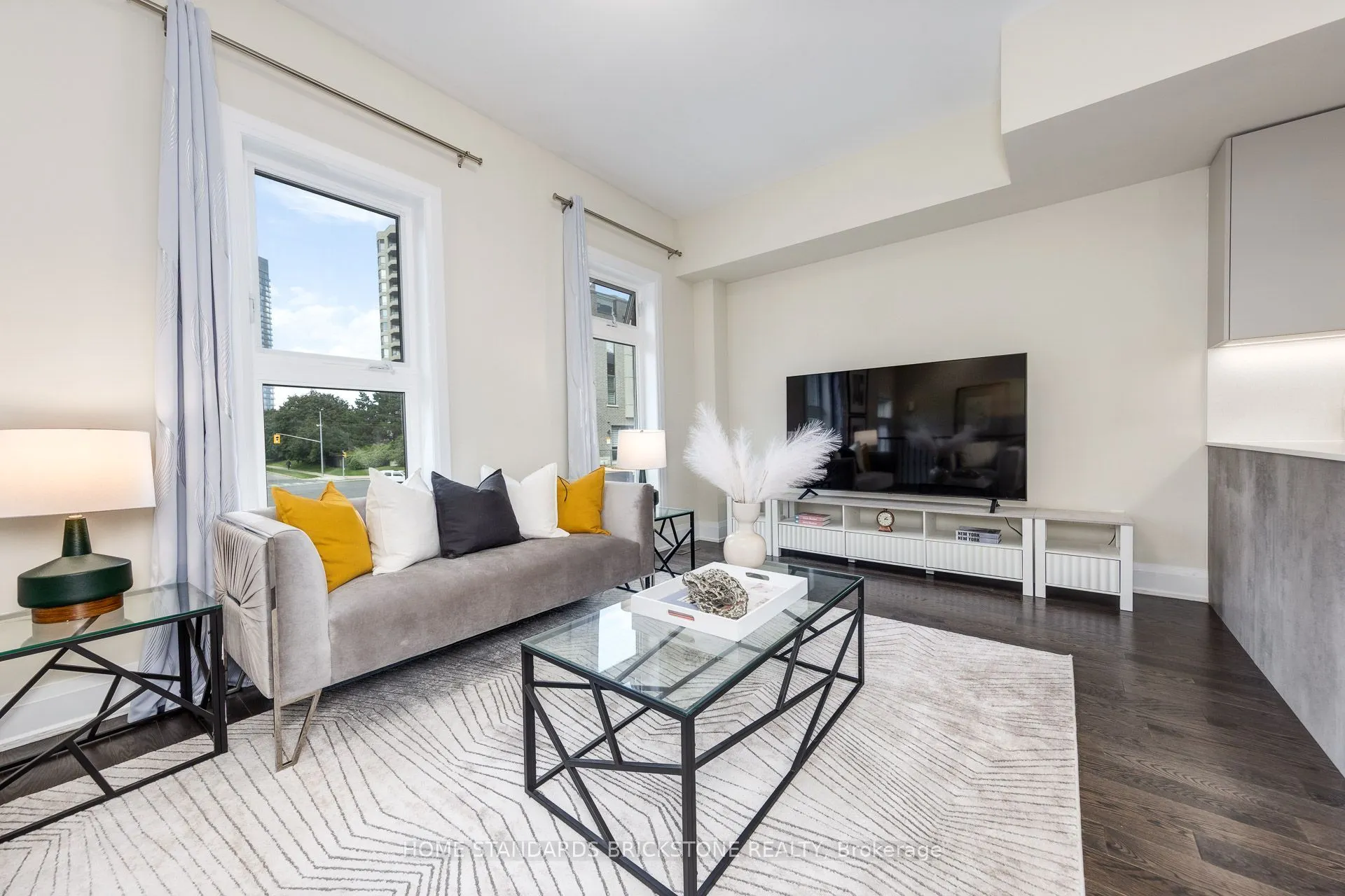 5 Smallwood Circle