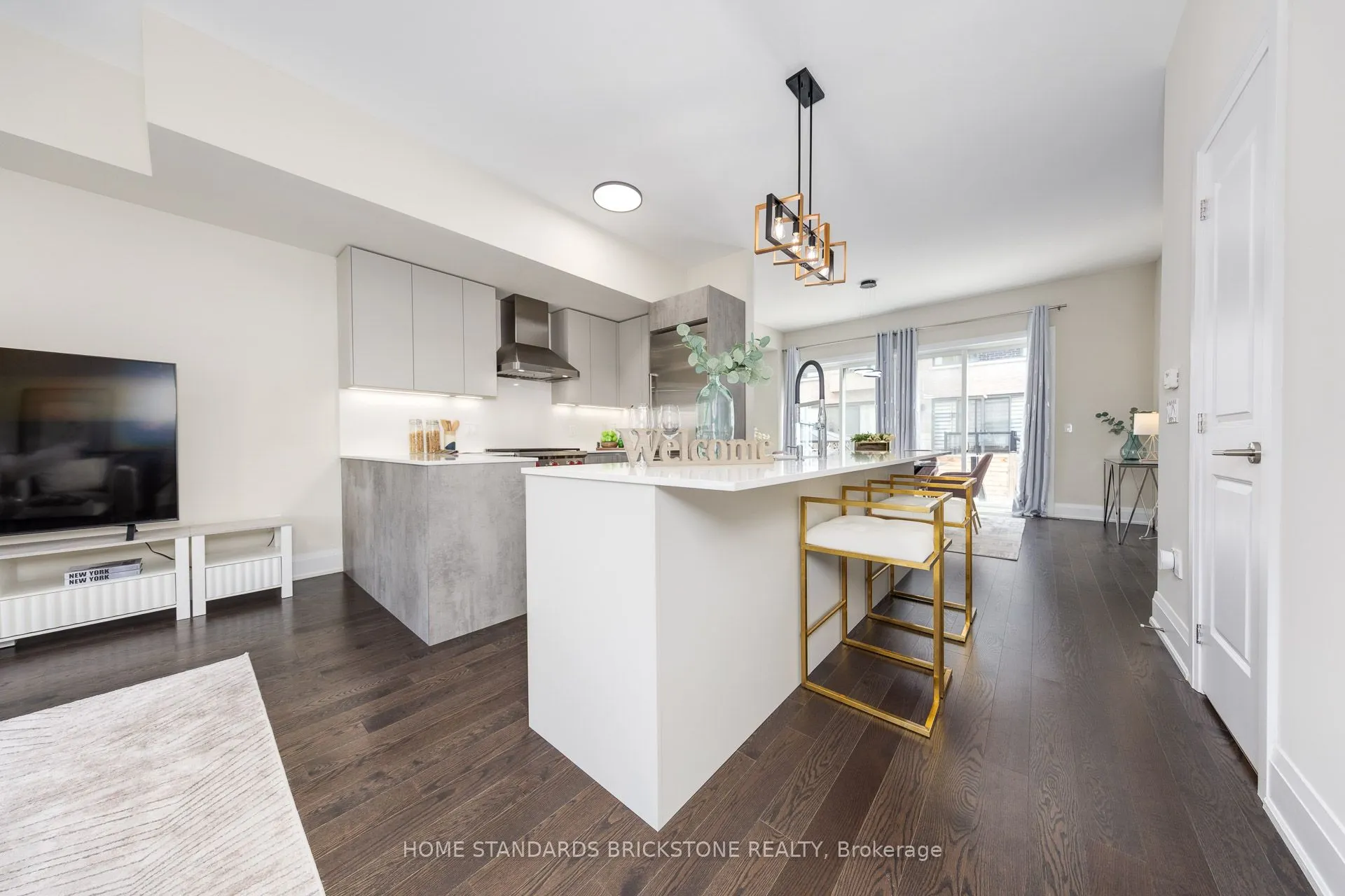 5 Smallwood Circle