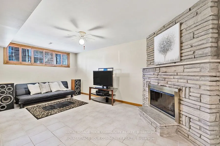 69 Wood Crescent