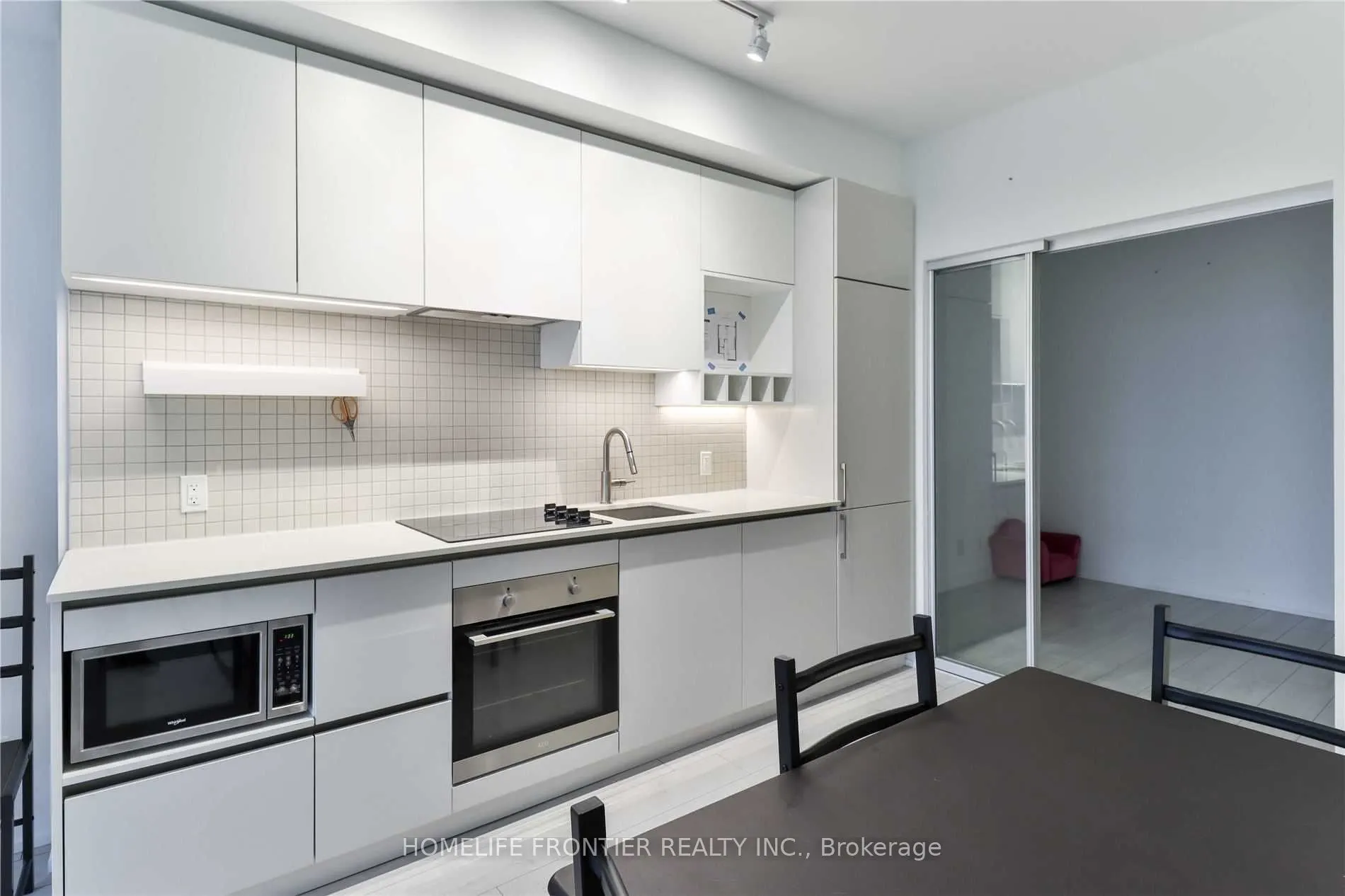 950 Portage Parkway, #5210