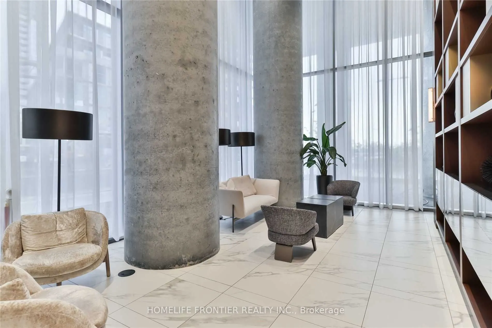 950 Portage Parkway, #5210