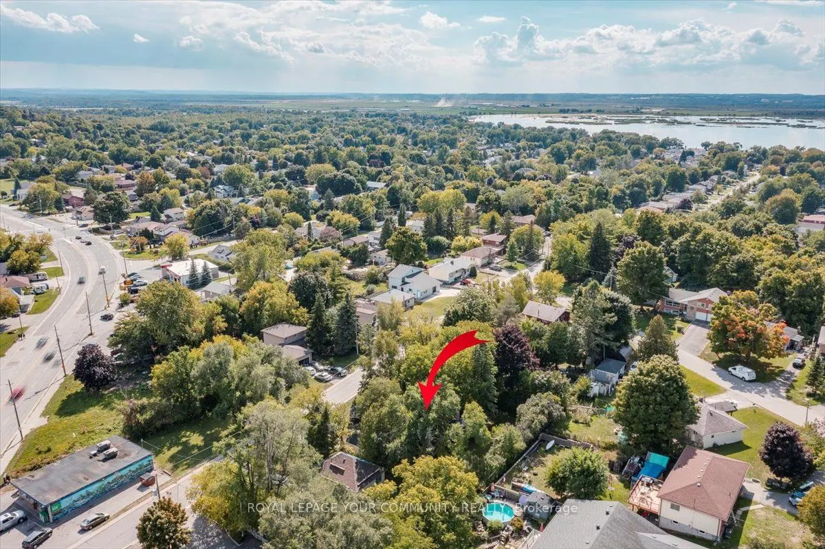 258 Lakeview Boulevard
