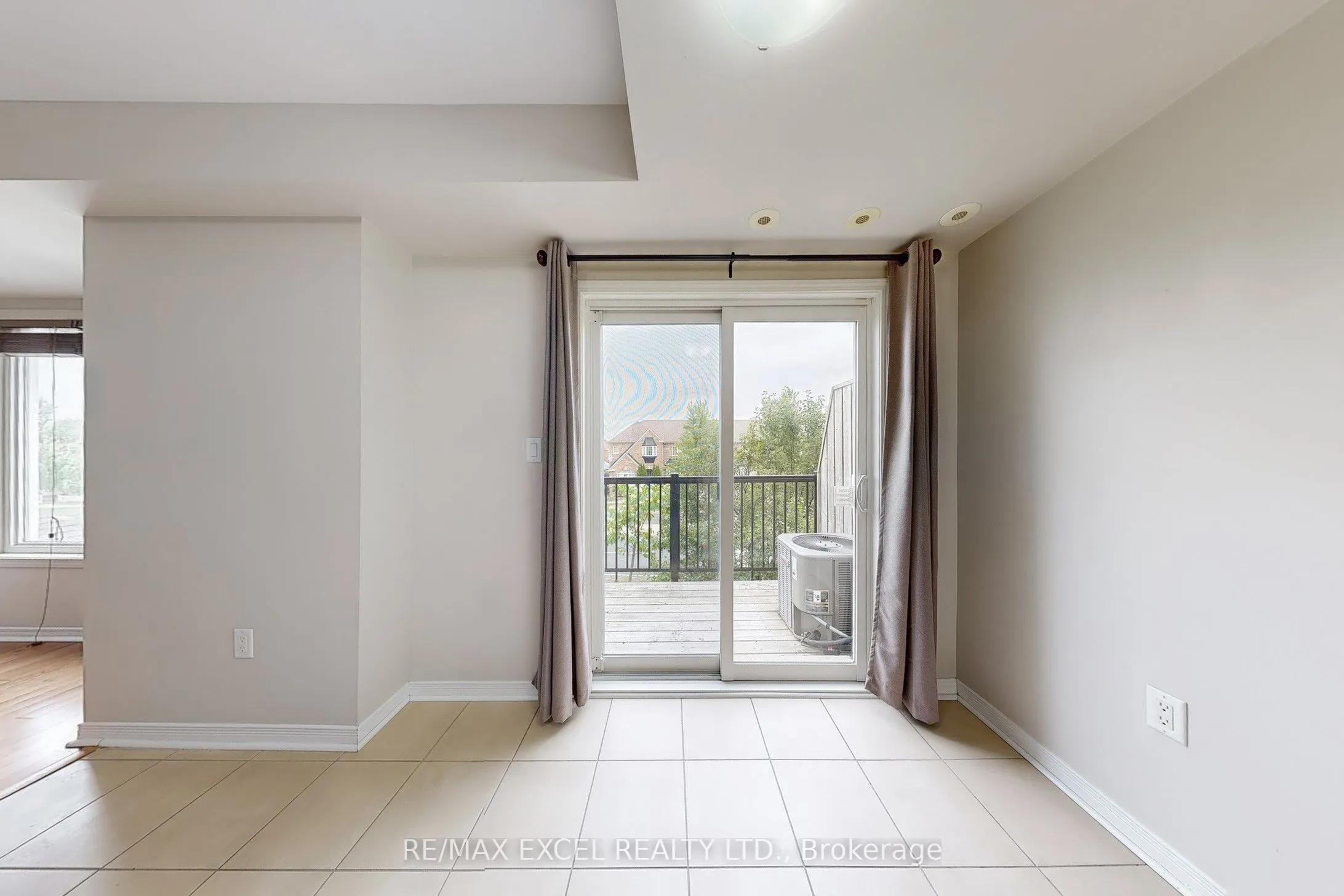 2173 Bur Oak Avenue, #52