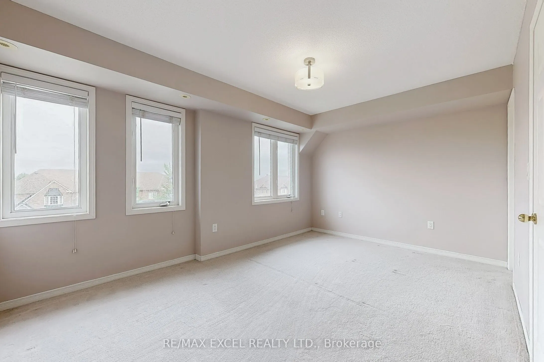 2173 Bur Oak Avenue, #52