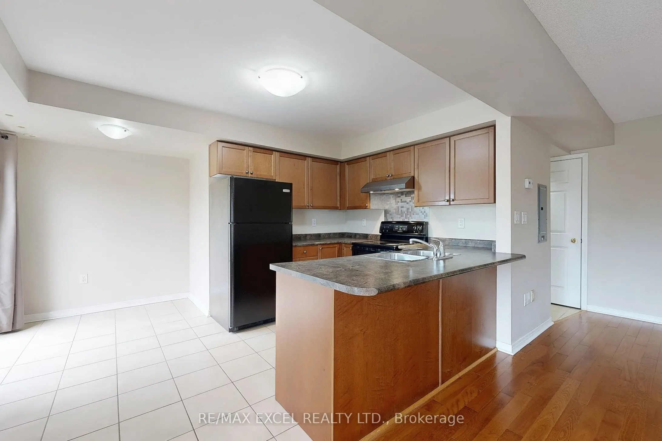 2173 Bur Oak Avenue, #52