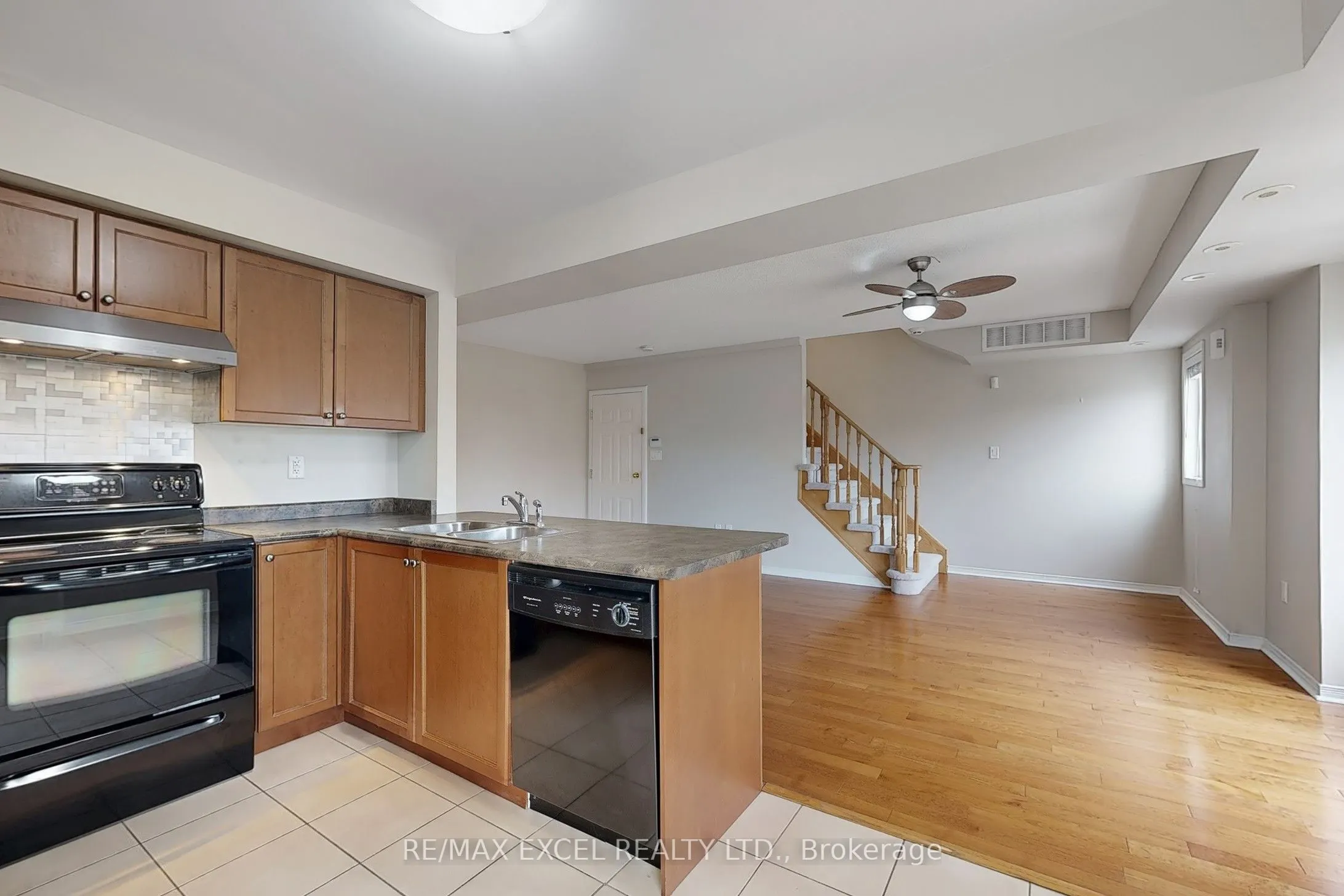 2173 Bur Oak Avenue, #52