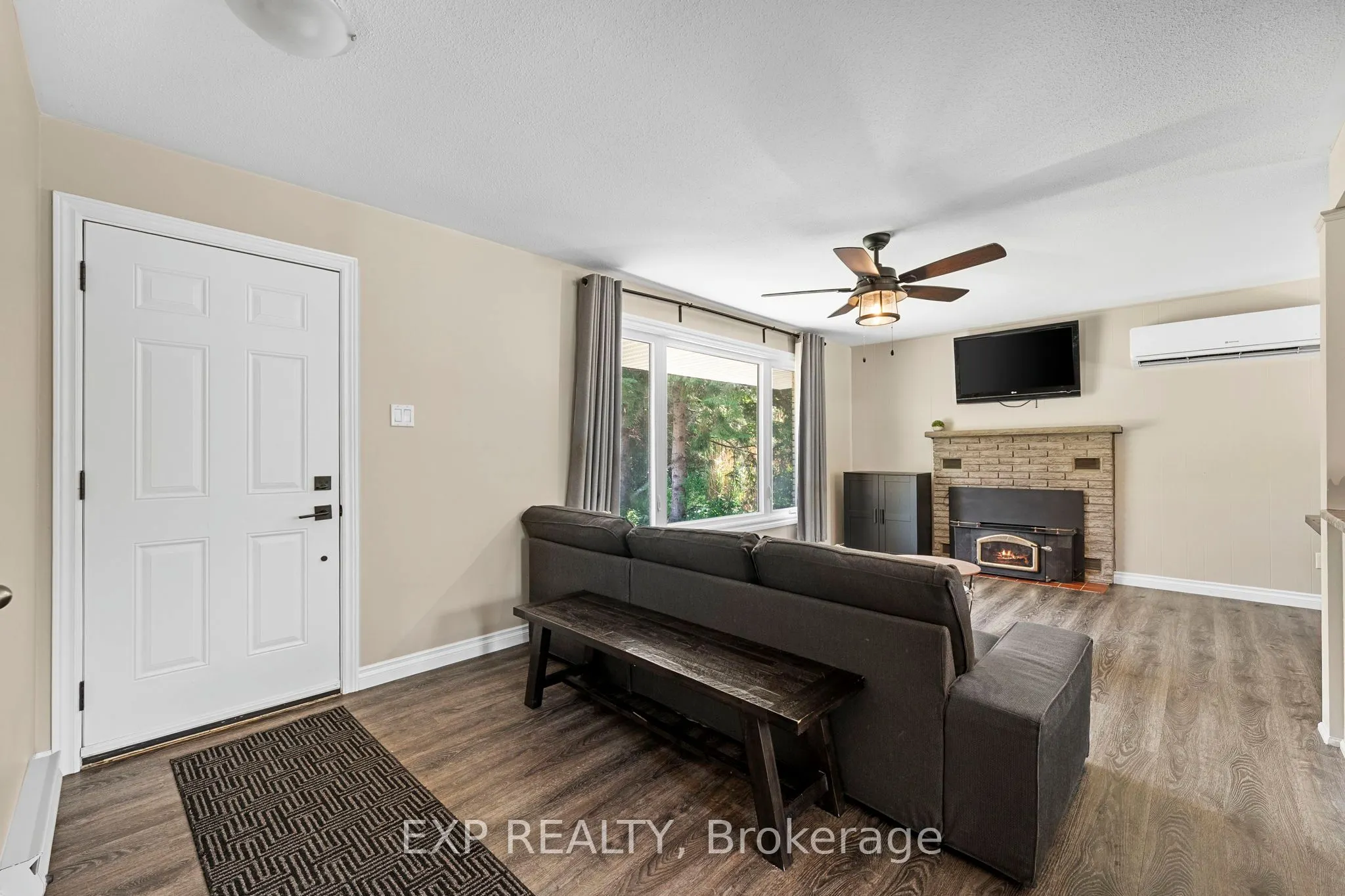 2186 Richard Street