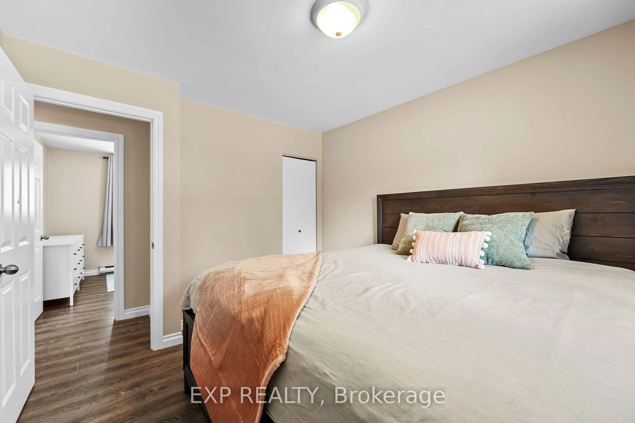 2186 Richard Street