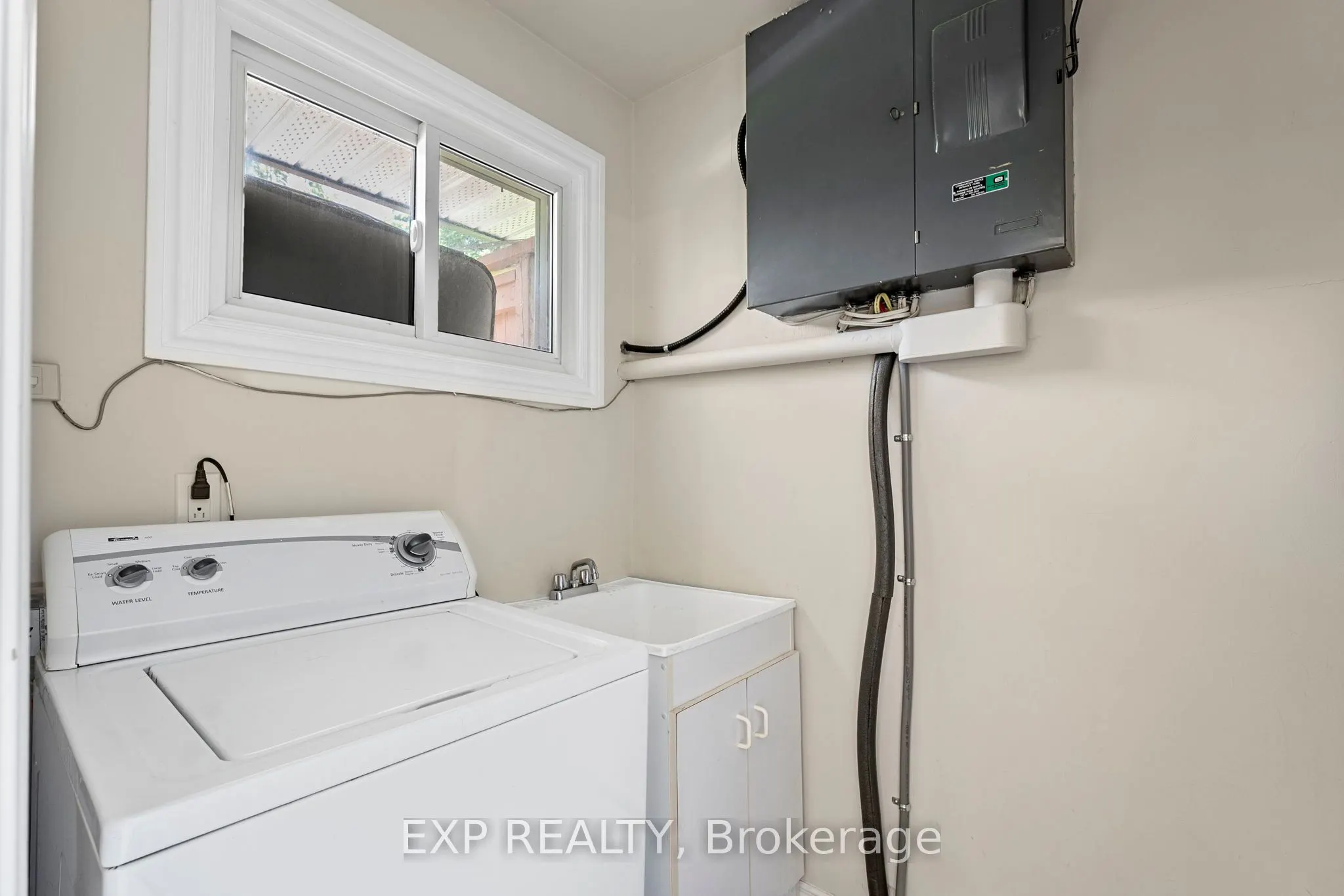 2186 Richard Street