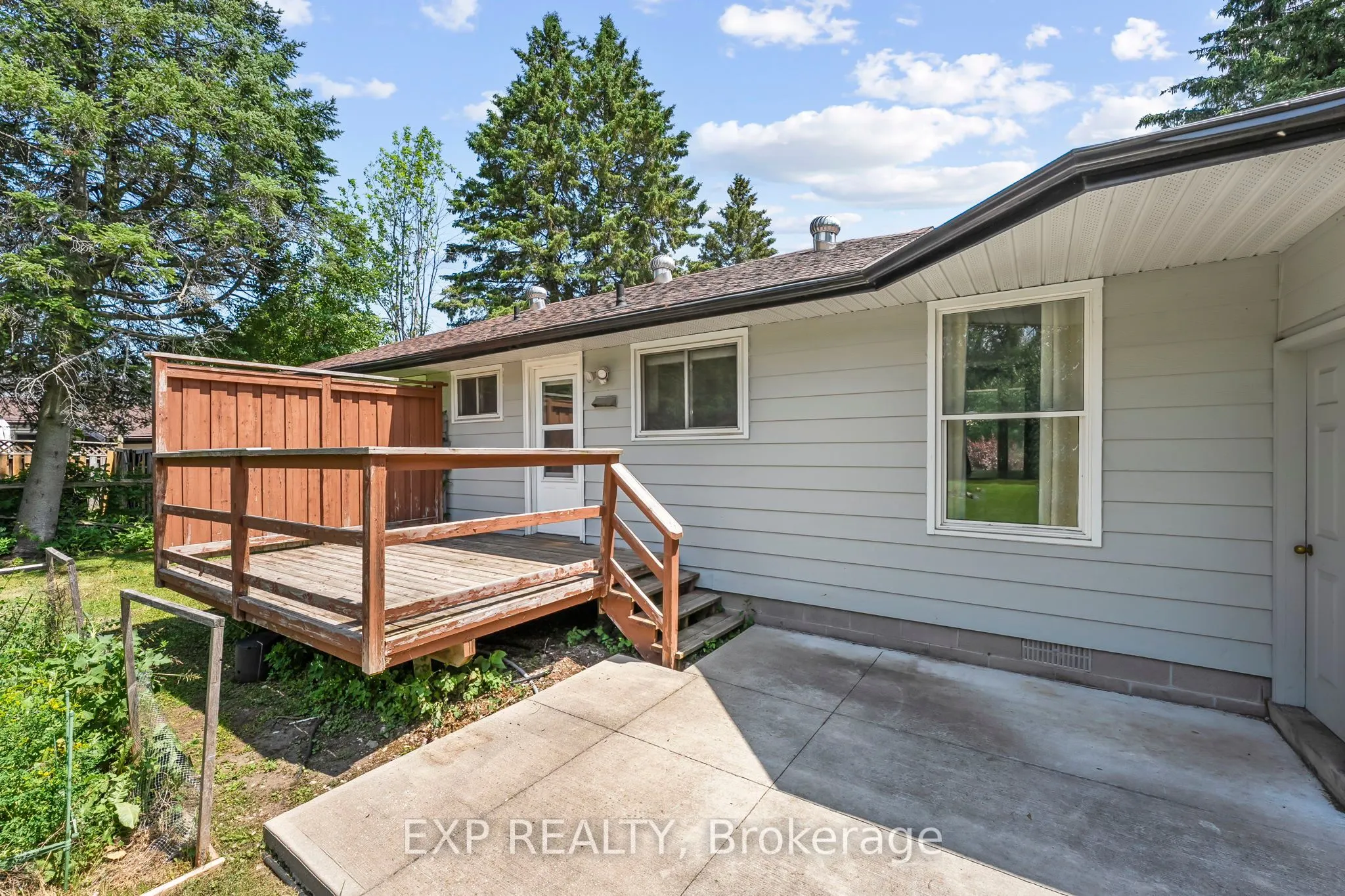 2186 Richard Street