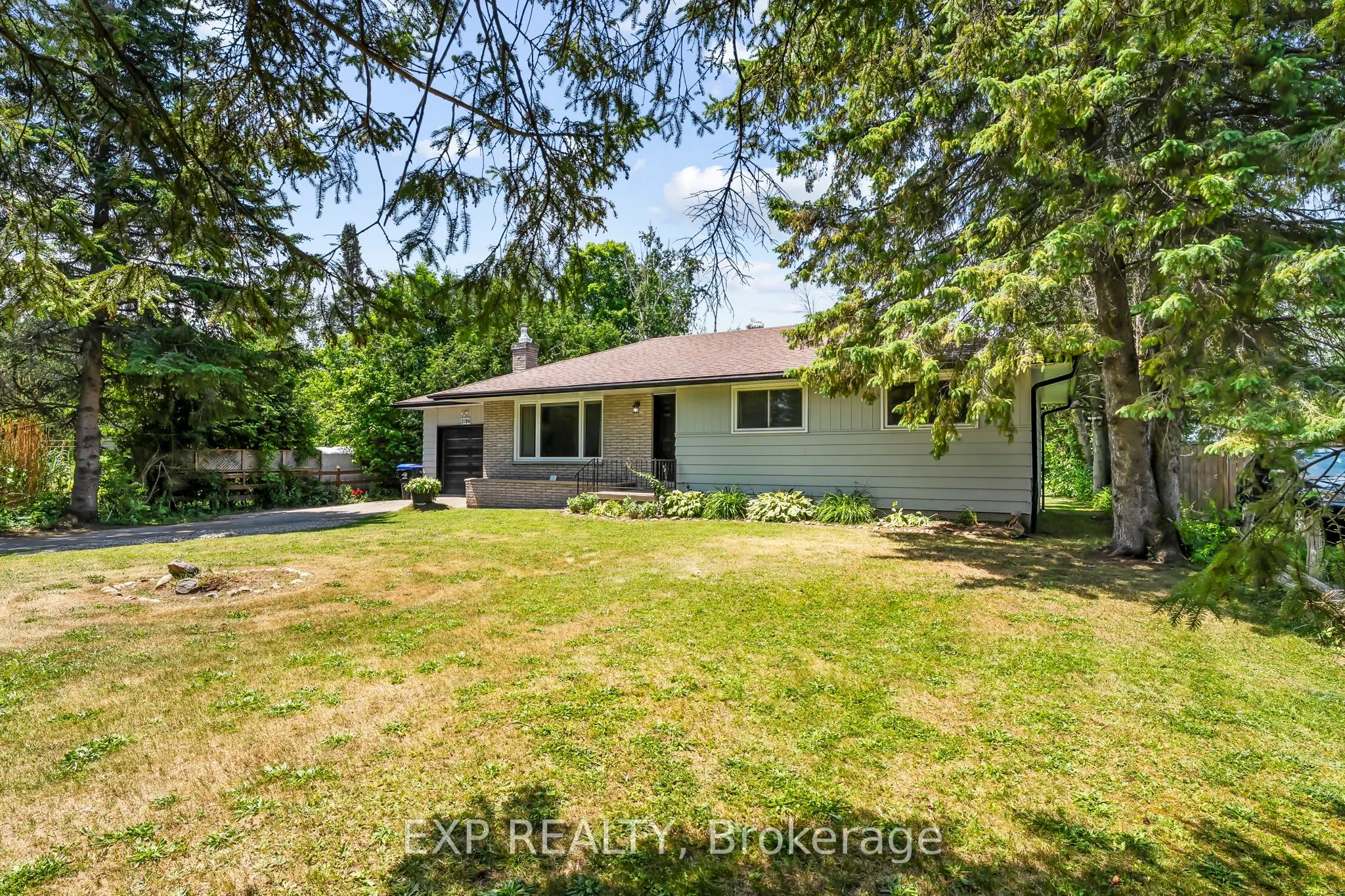 2186 Richard Street