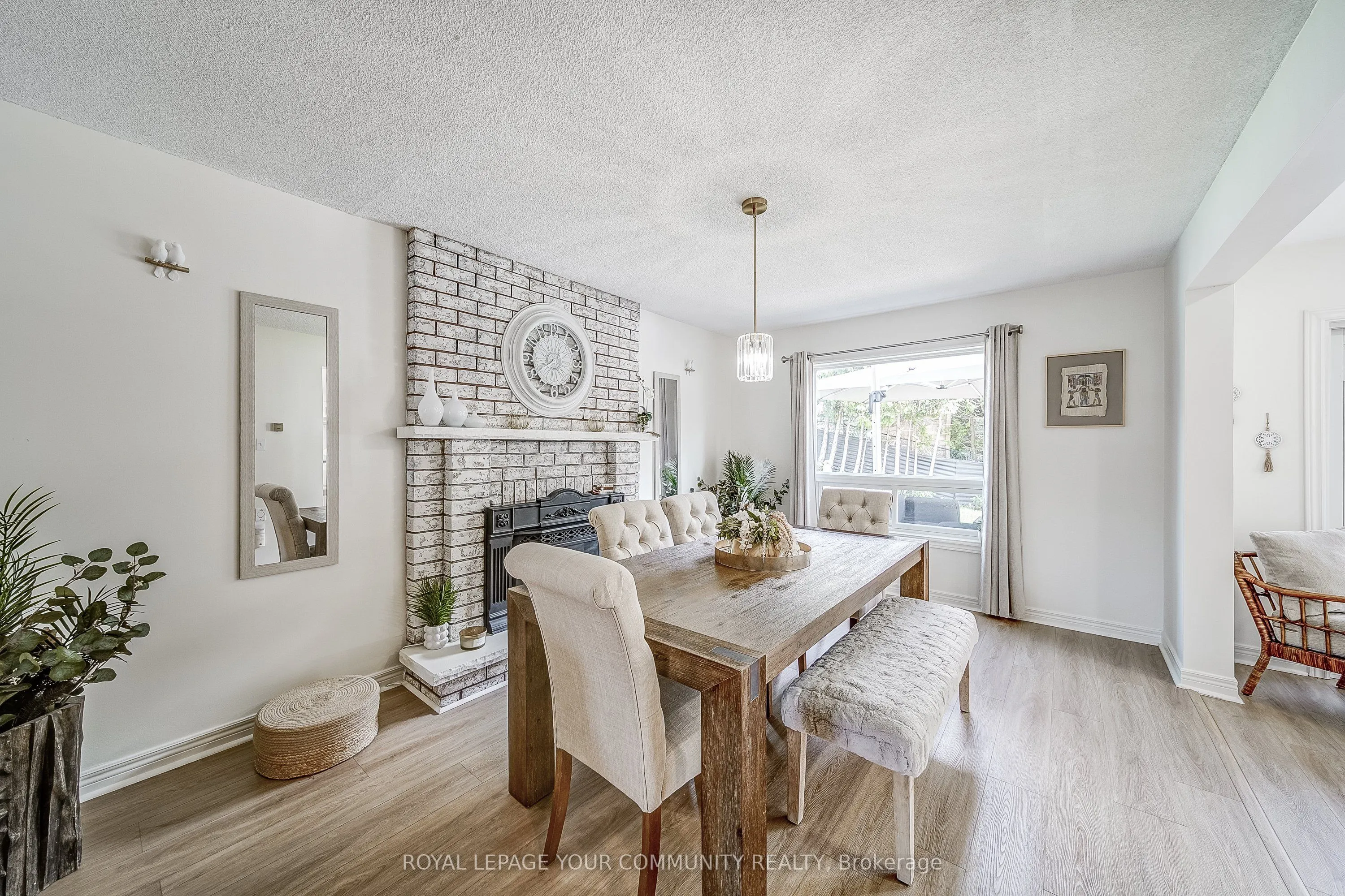 21 Litner Crescent