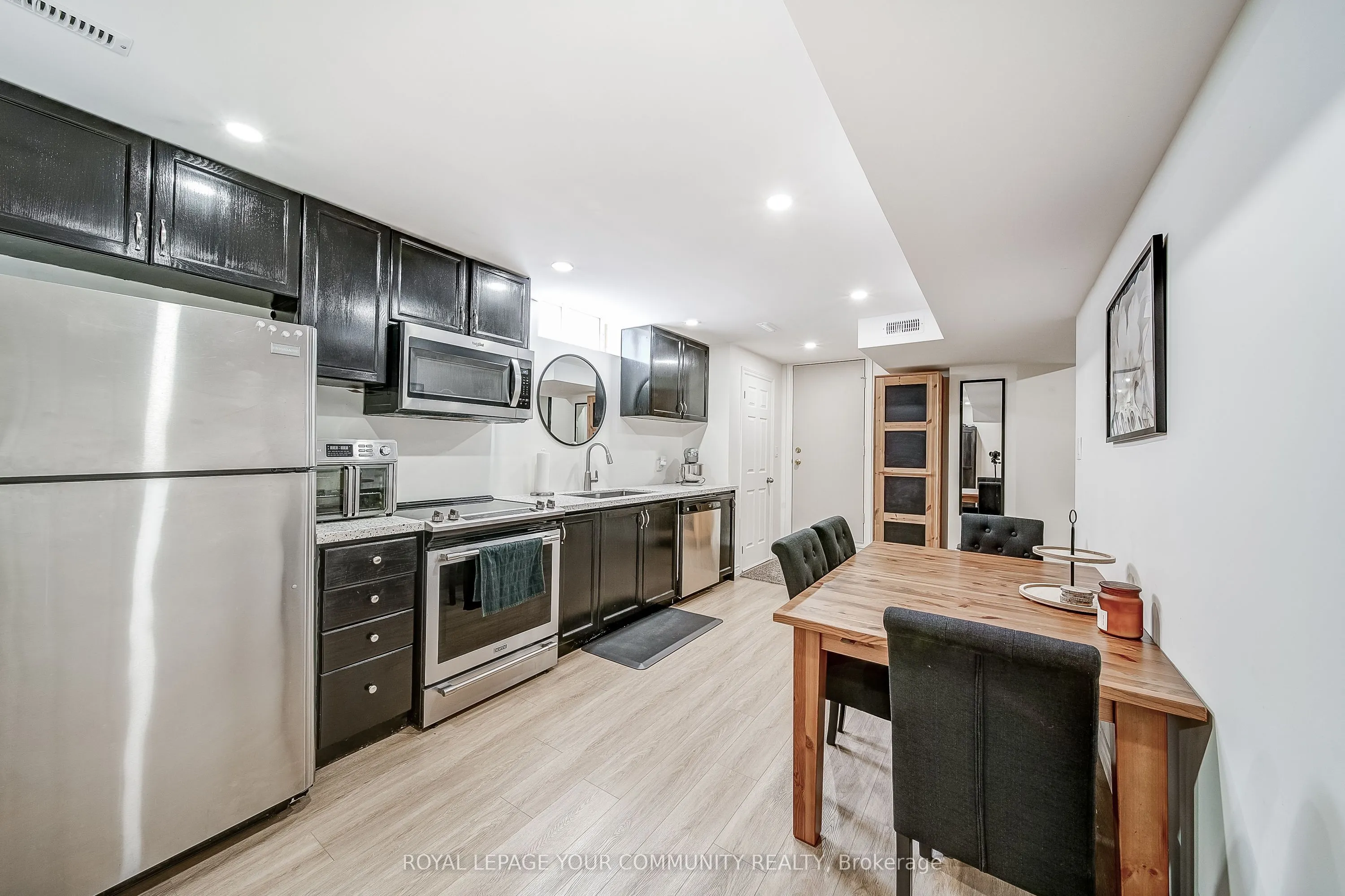21 Litner Crescent