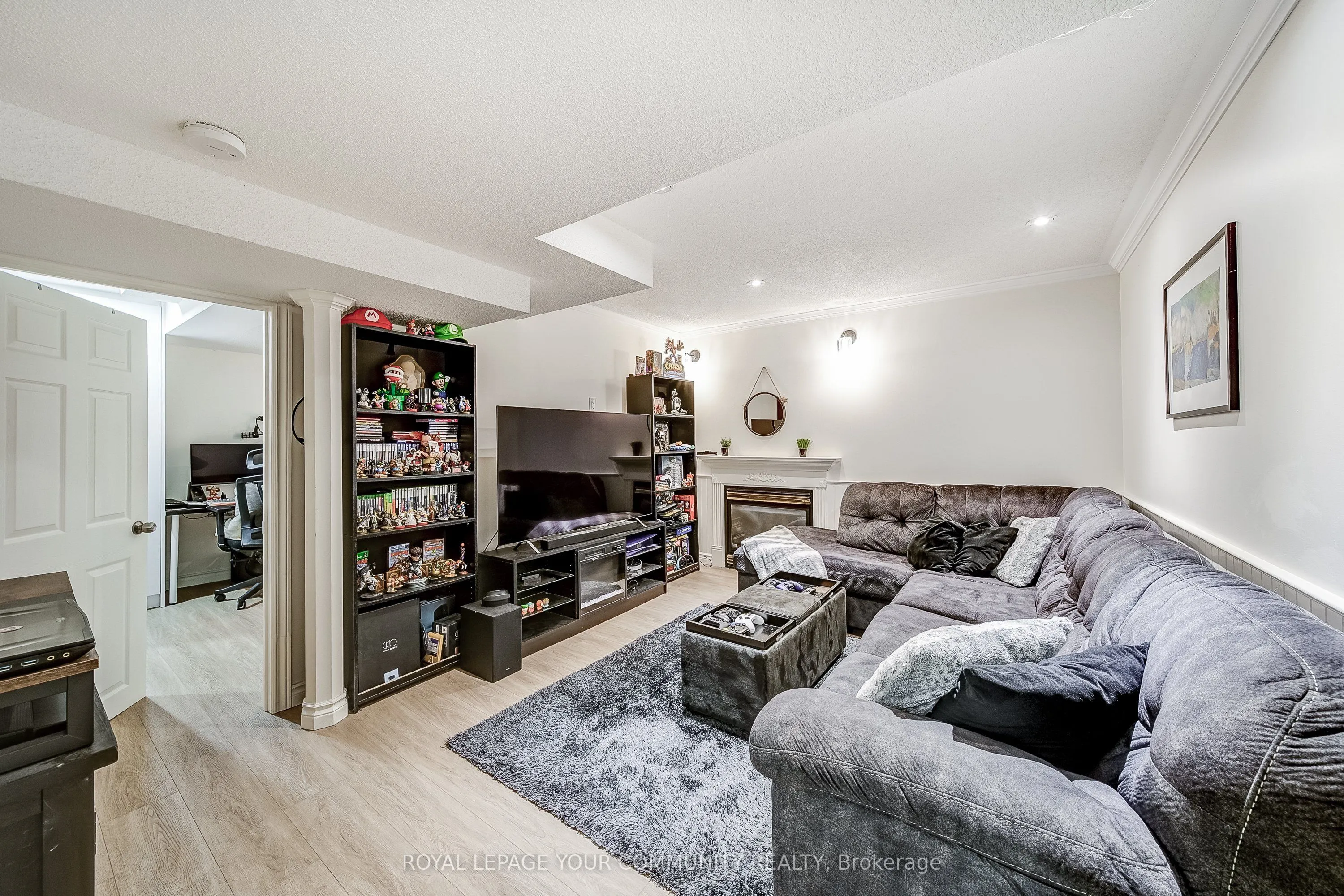 21 Litner Crescent